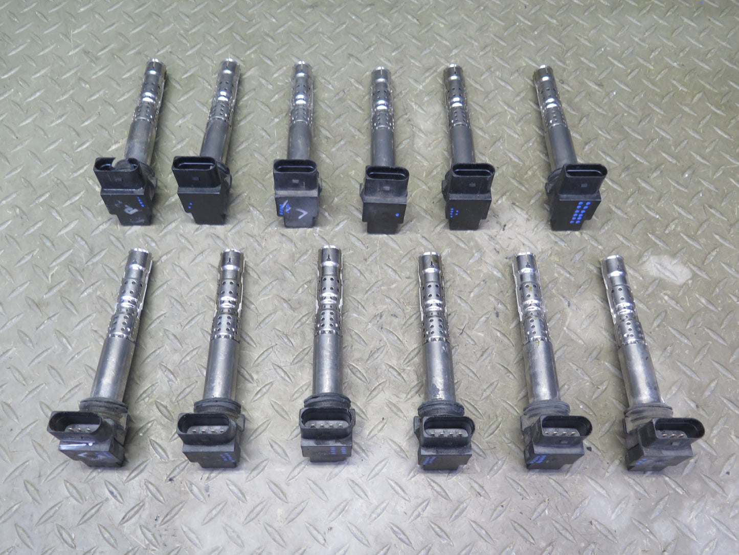 2006-2012 Bentley Flying Spur 6.0L Engine Motor Ignition Coil Set 12 PCS