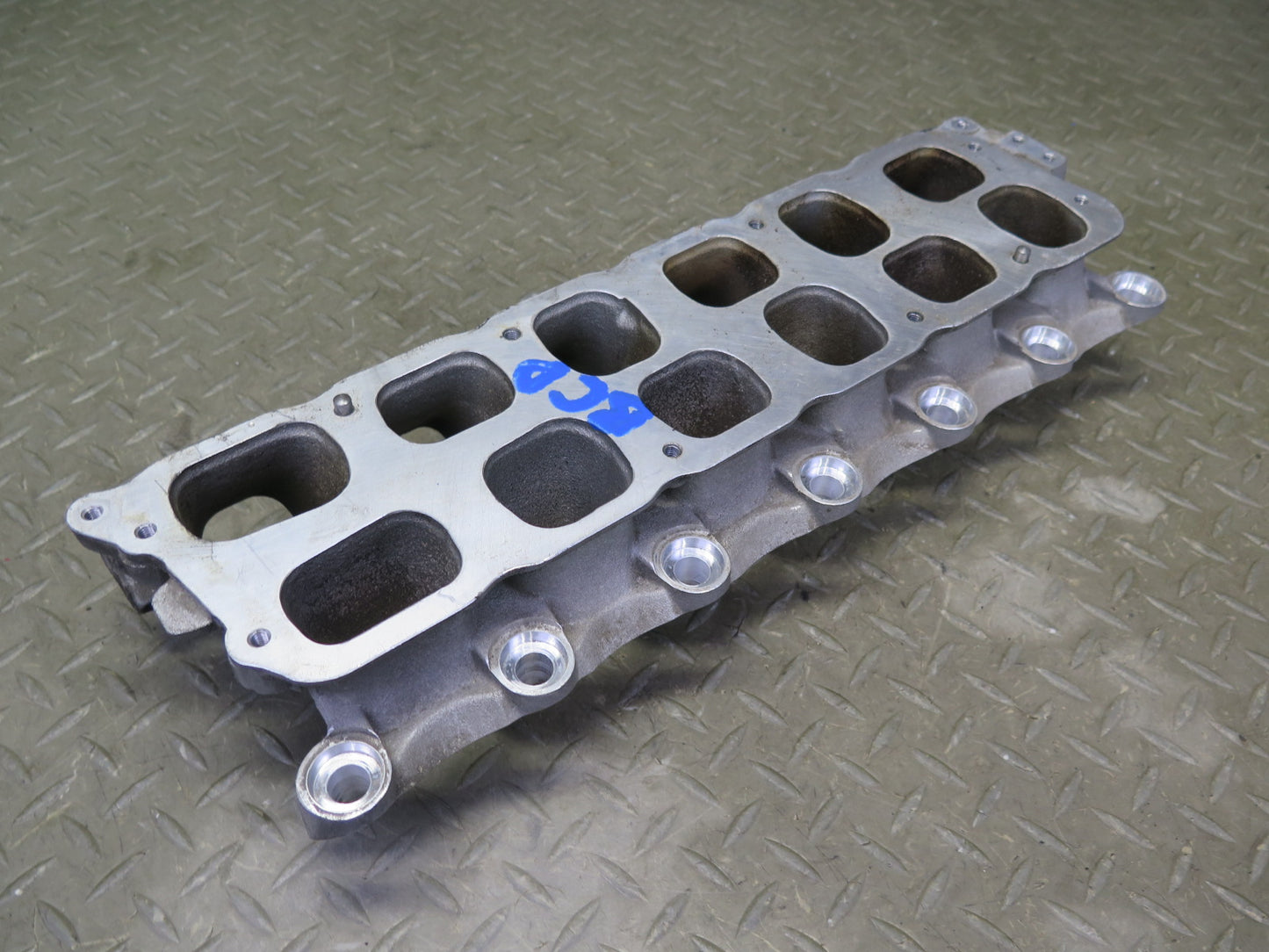 2006-2012 Bentley Flying Spur 6.0L Engine Lower Intake Manifold