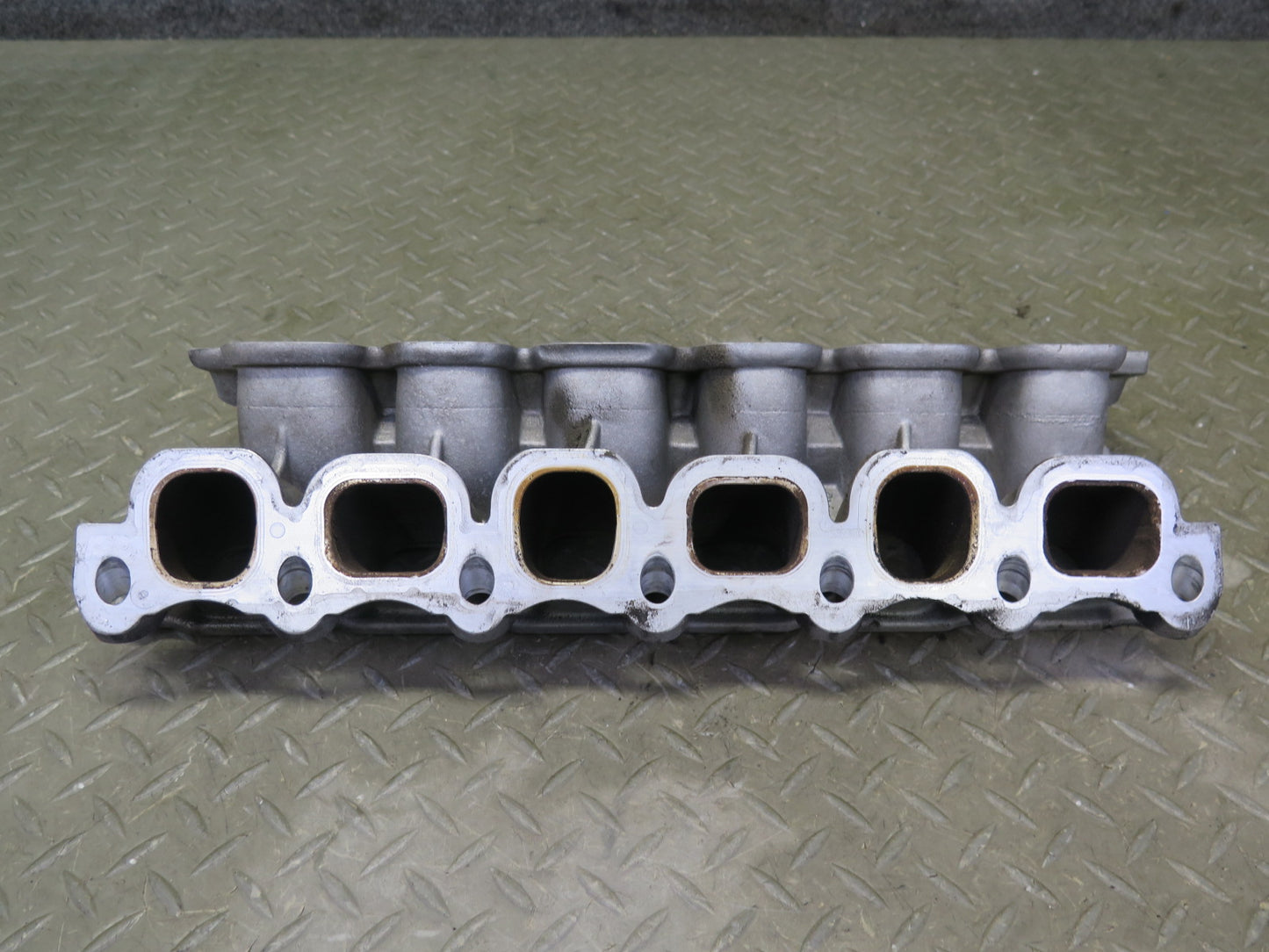 2006-2012 Bentley Flying Spur 6.0L Engine Lower Intake Manifold