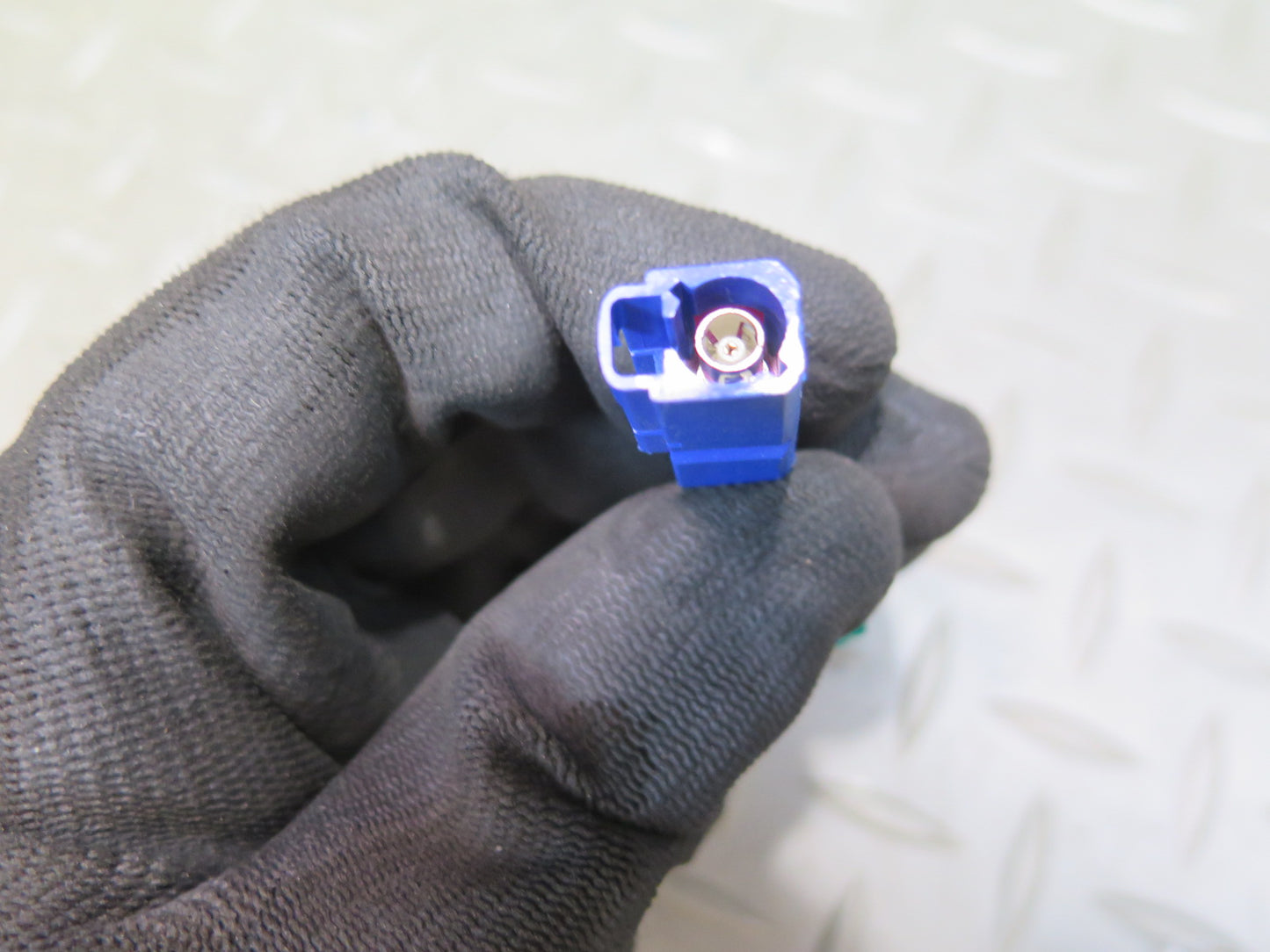 2008-2019 Maserati Granturismo M145 GPS Navigation Radio Antenna