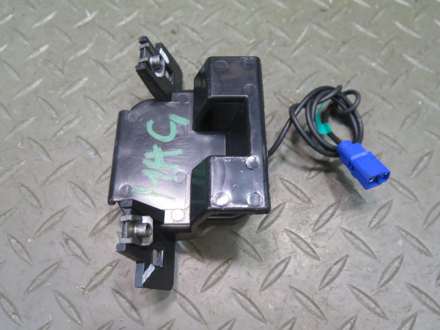 2008-2019 Maserati Granturismo M145 GPS Navigation Radio Antenna