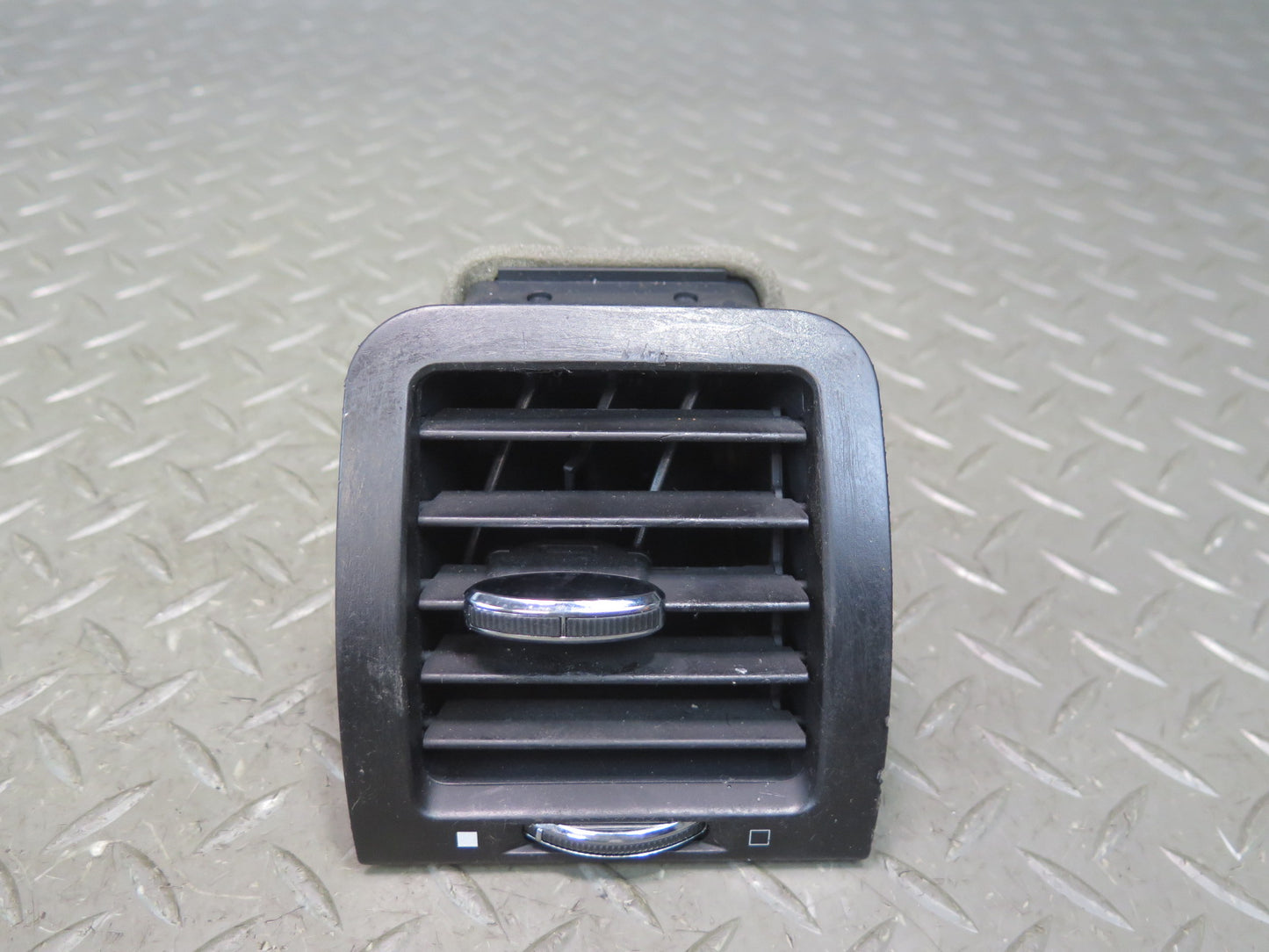 2008-2019 Maserati Granturismo M145 Dash Front Right A/C Air Vent Grille