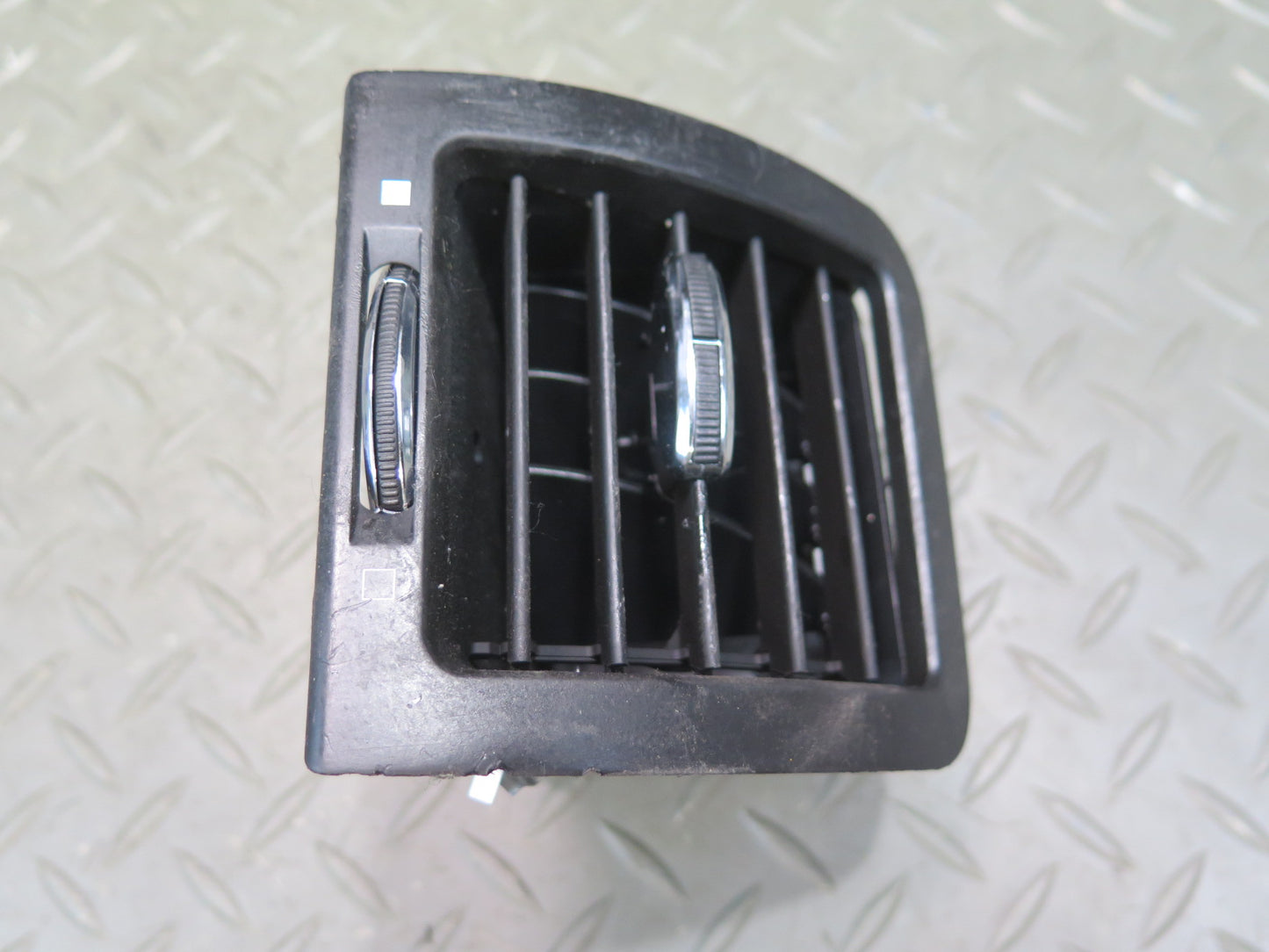 2008-2019 Maserati Granturismo M145 Dash Front Right A/C Air Vent Grille
