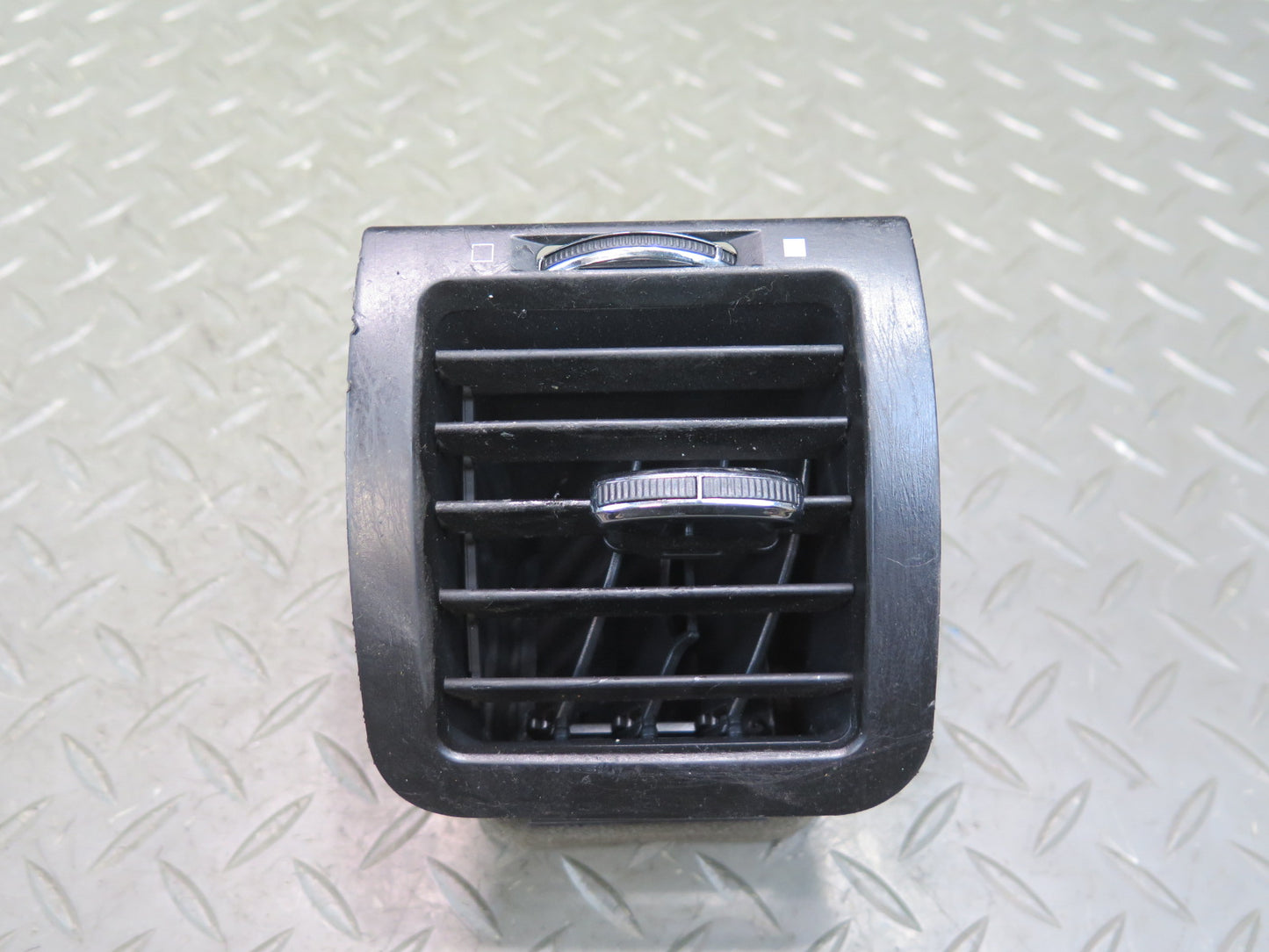 2008-2019 Maserati Granturismo M145 Dash Front Right A/C Air Vent Grille