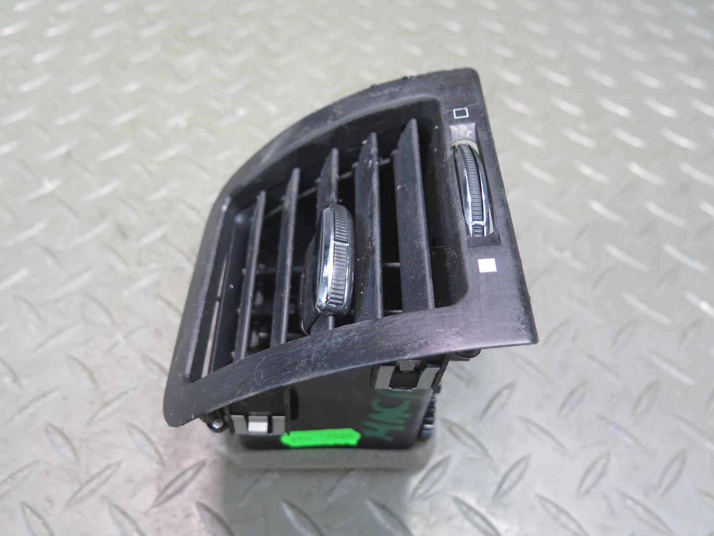 2008-2019 Maserati Granturismo M145 Dash Front Right A/C Air Vent Grille