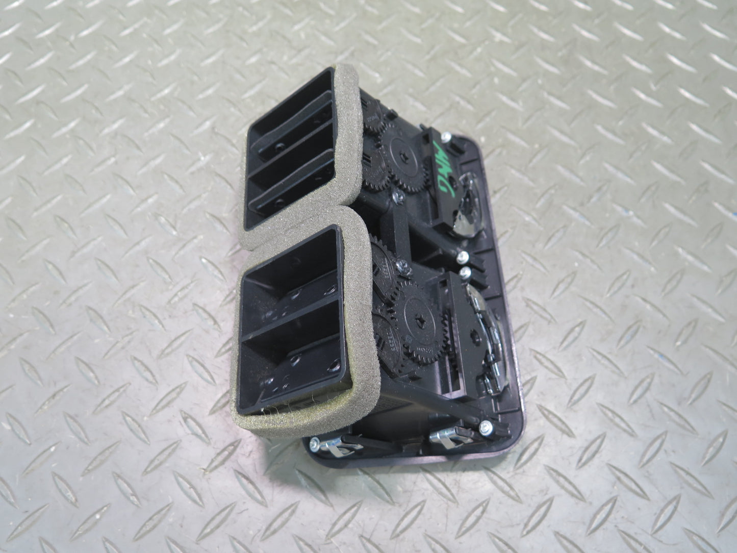 2008-2019 Maserati Granturismo M145 Rear Center Console A/C Air Vent Grille