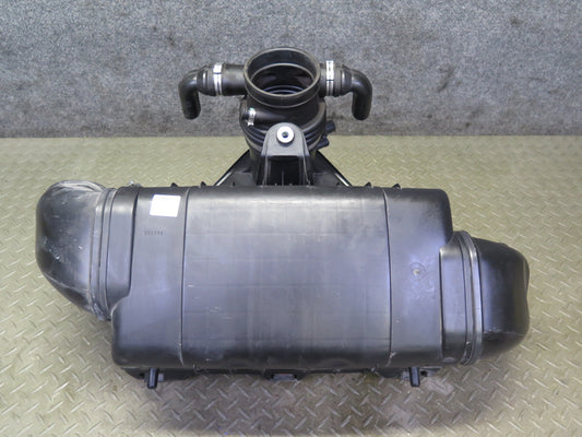 2009-2019 Maserati Granturismo M145 4.7L Air Intake Cleaner Filter Box w Sensor