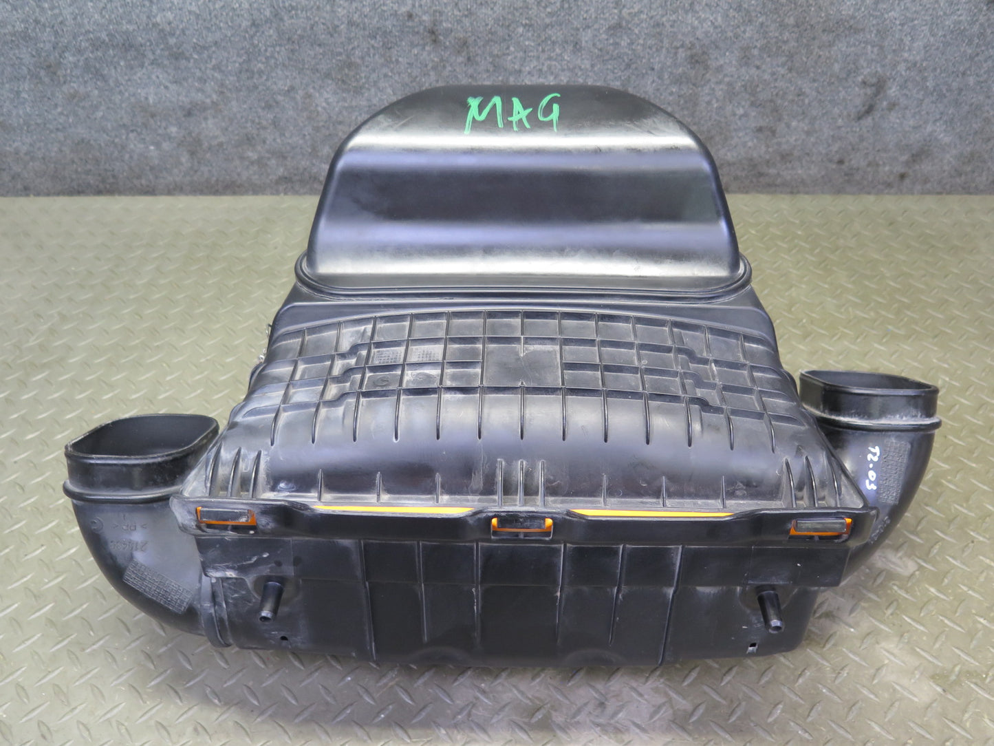 2009-2019 Maserati Granturismo M145 4.7L Air Intake Cleaner Filter Box w Sensor