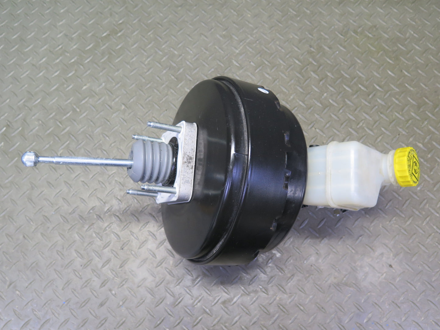 2008-2019 Maserati Granturismo M145 Brake Master Cylinder Booster Reservoir