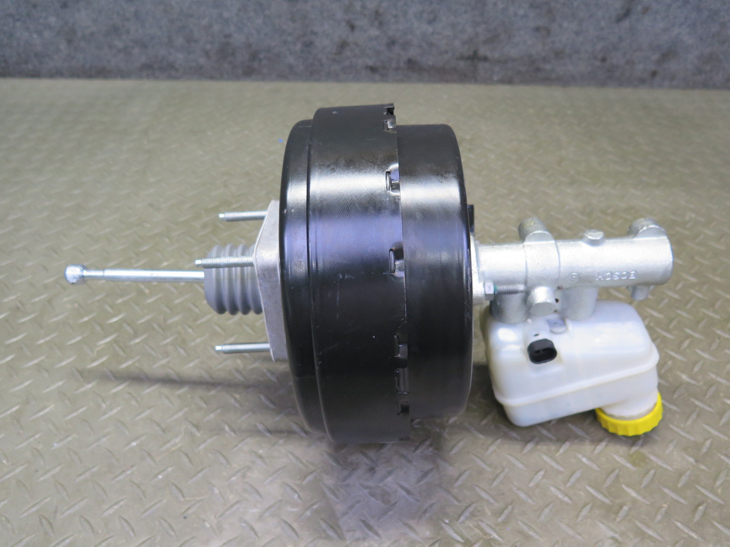 2008-2019 Maserati Granturismo M145 Brake Master Cylinder Booster Reservoir