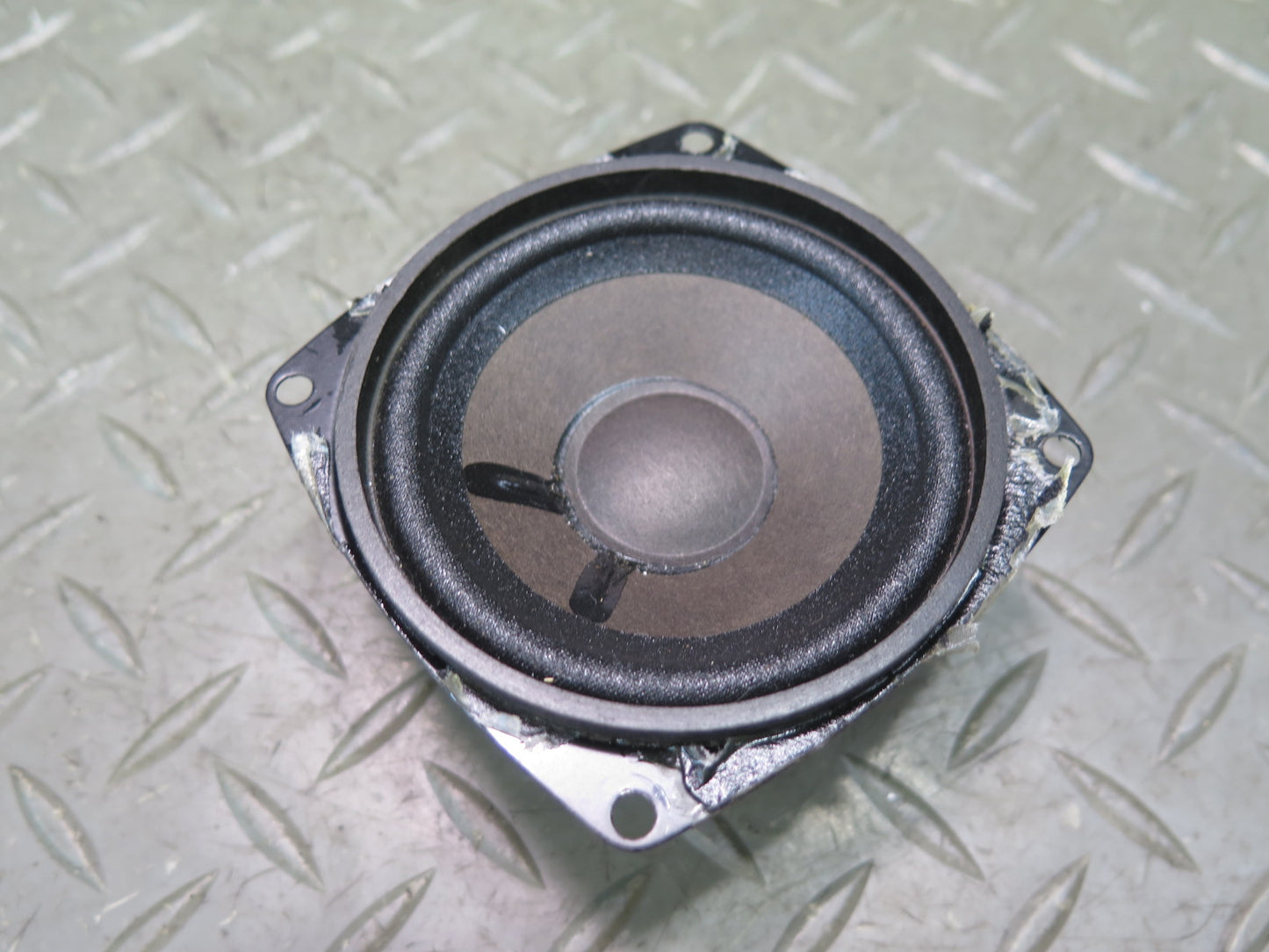 2008-2019 Maserati Granturismo M145 Dash Center Audio Speaker
