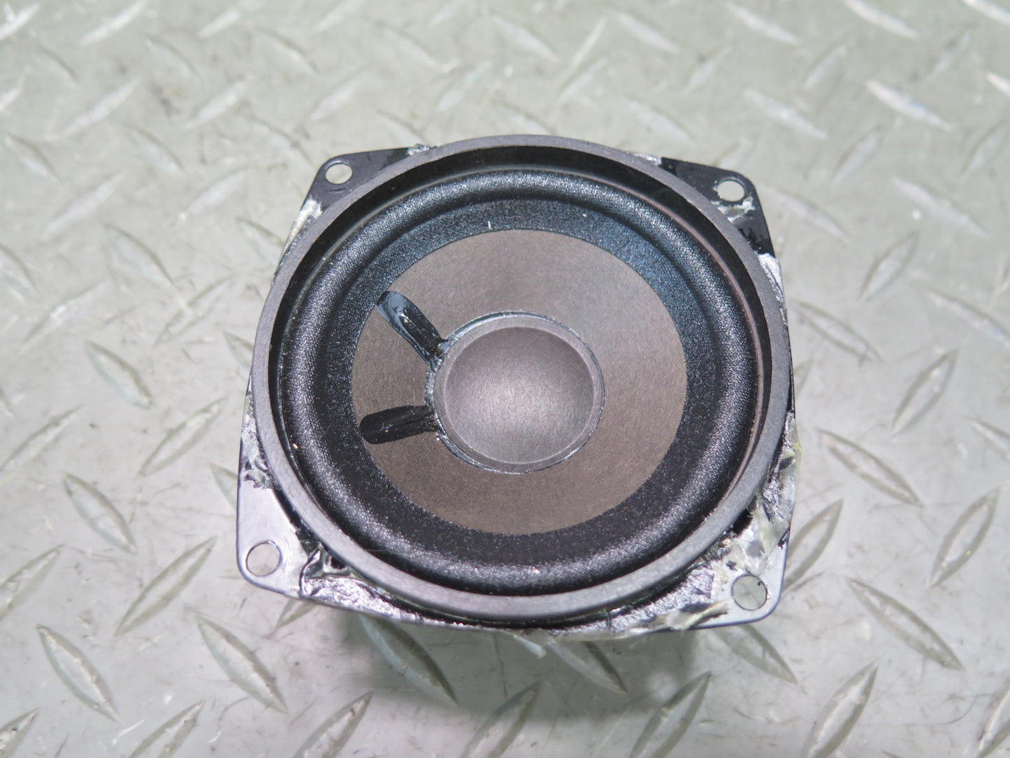 2008-2019 Maserati Granturismo M145 Dash Center Audio Speaker