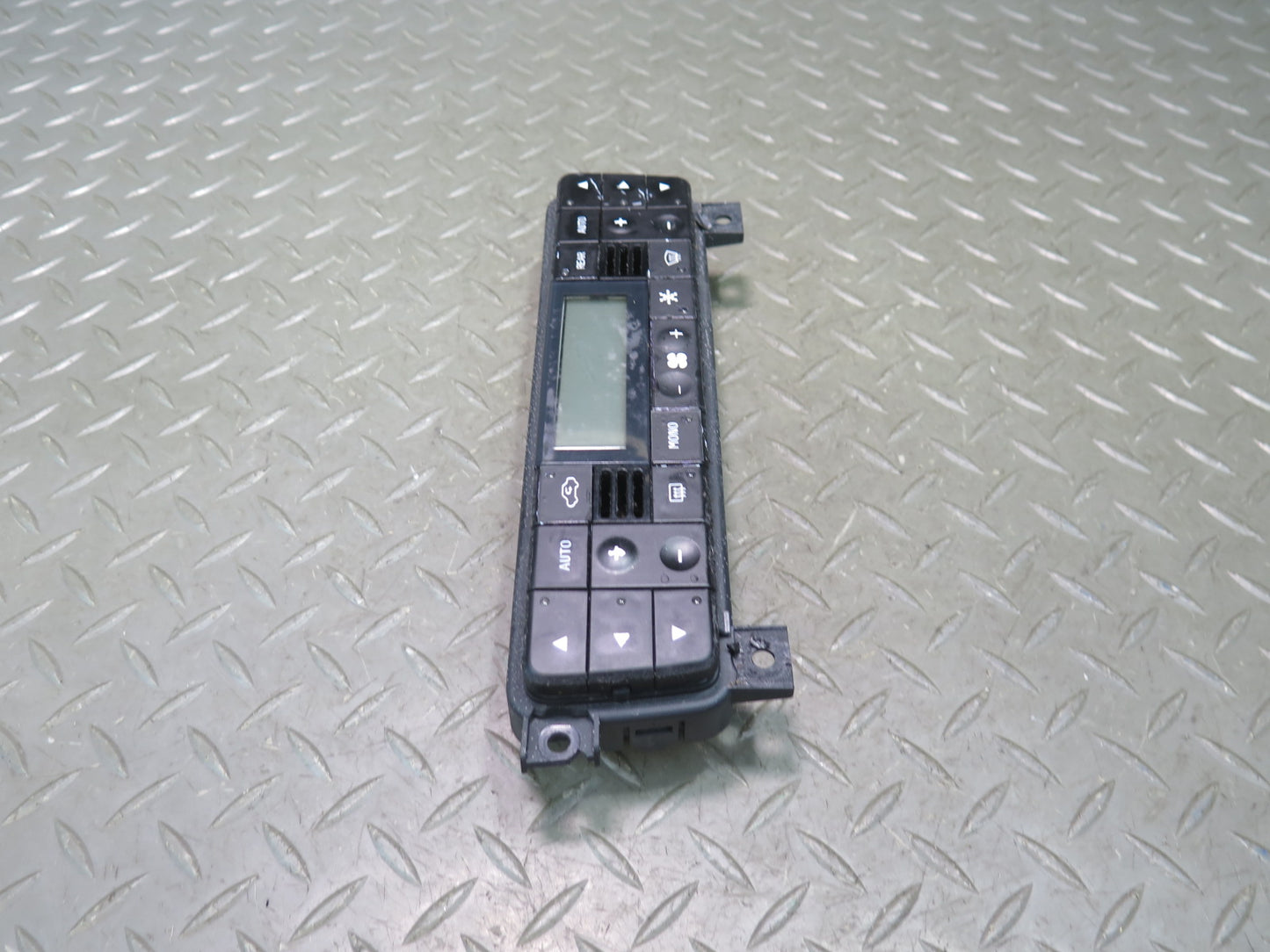 2008-2019 Maserati Granturismo M145 A/C Heater Climate Control Switch 131193