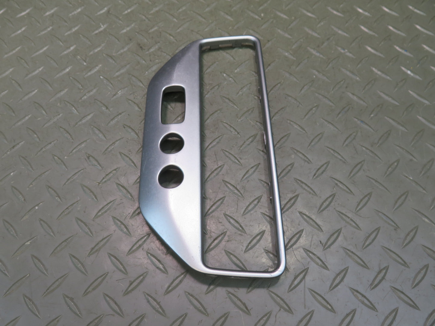 2008-2019 Maserati Granturismo M145 Dash Radio Center Trim Bezel Panel 069924500