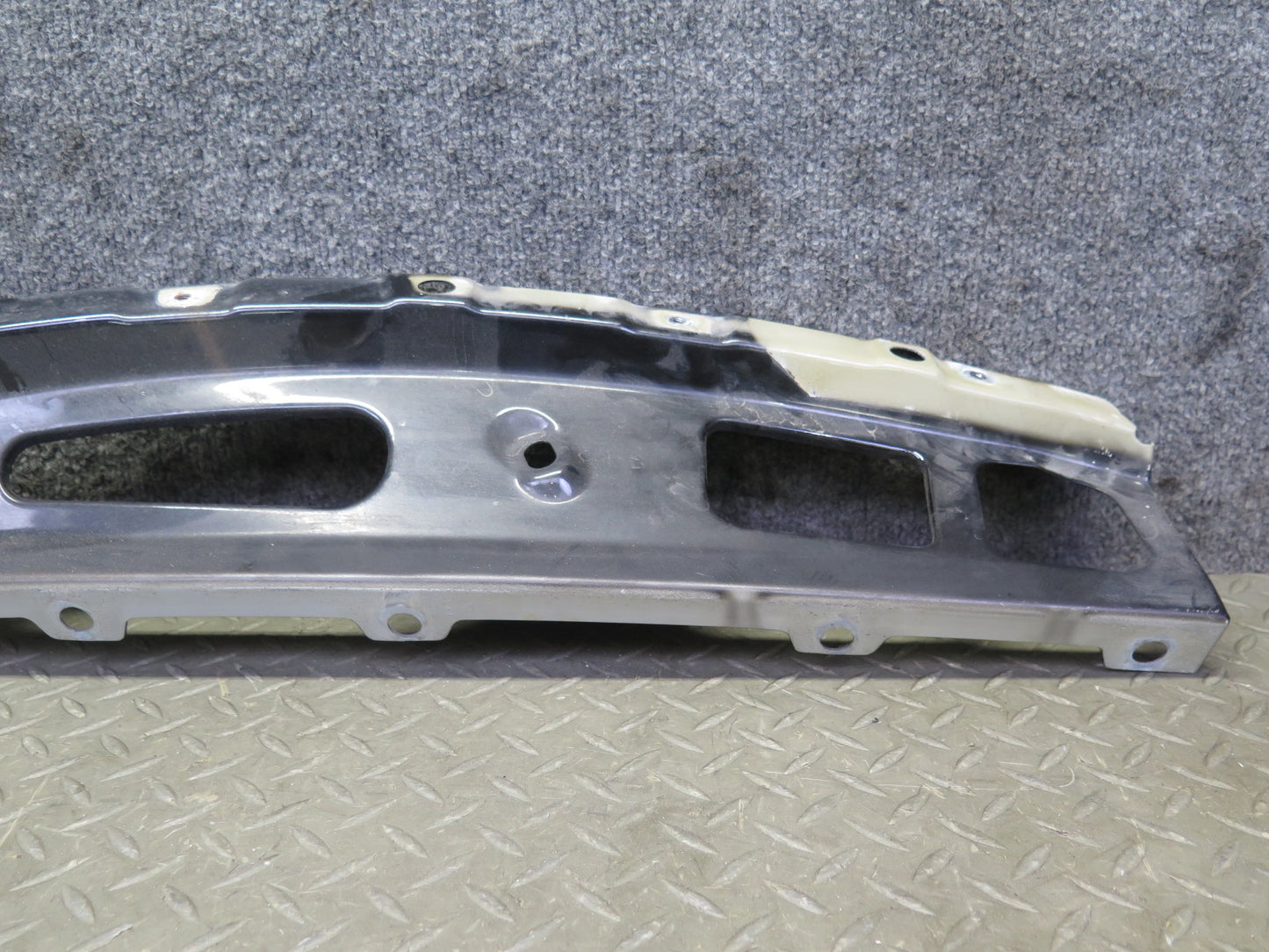 2008-2019 Maserati Granturismo M145 Front Left Fender Mount Bracket Support