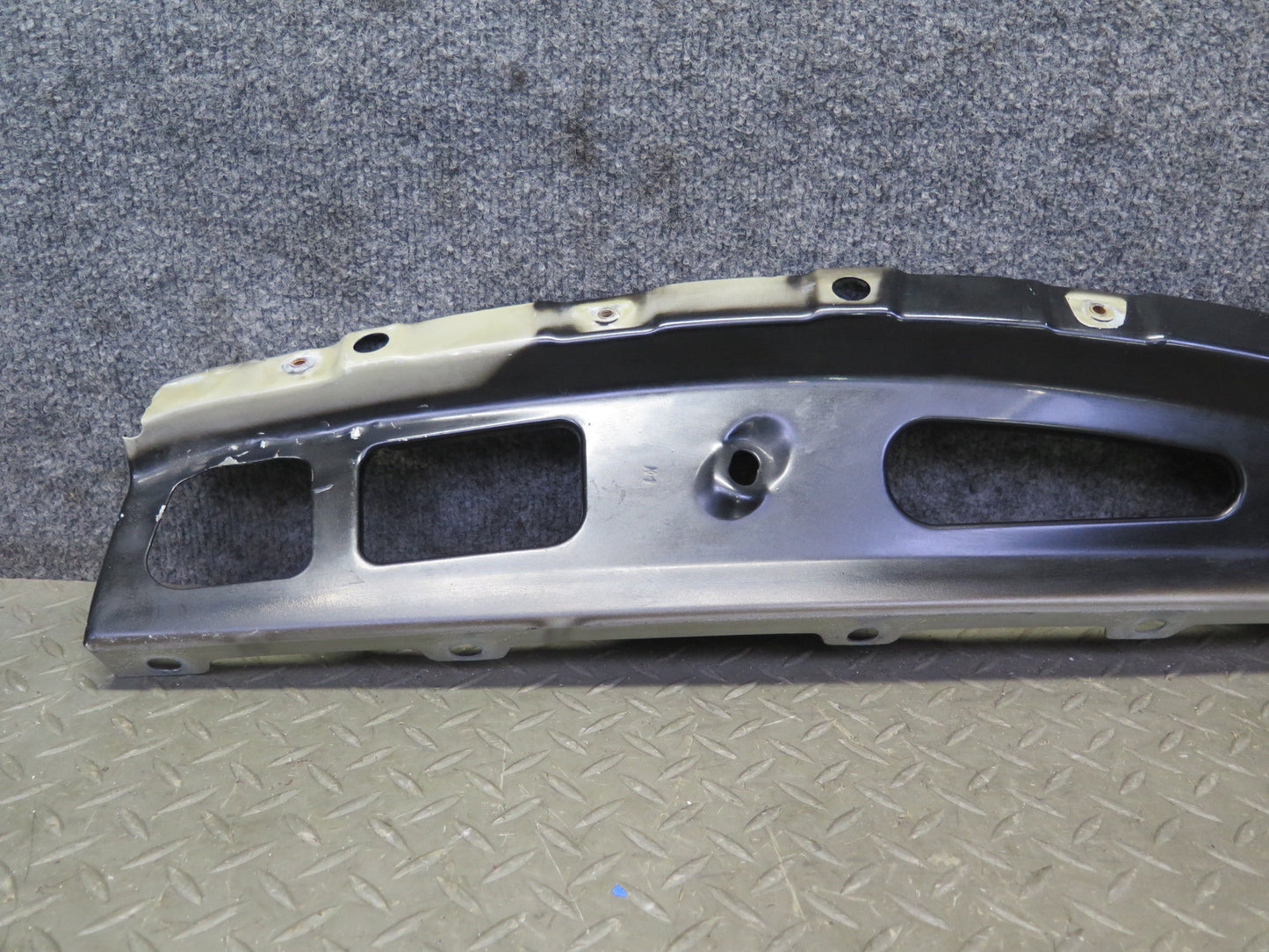 2008-2019 Maserati Granturismo M145 Front Right Fender Mount Bracket Support