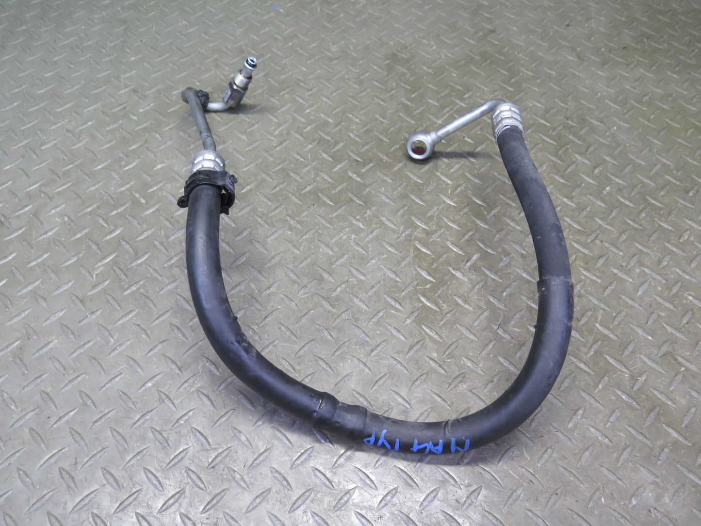 2012 Maserati Granturismo M145 4.7L Power Steering Hose Pipe Line Set of 2