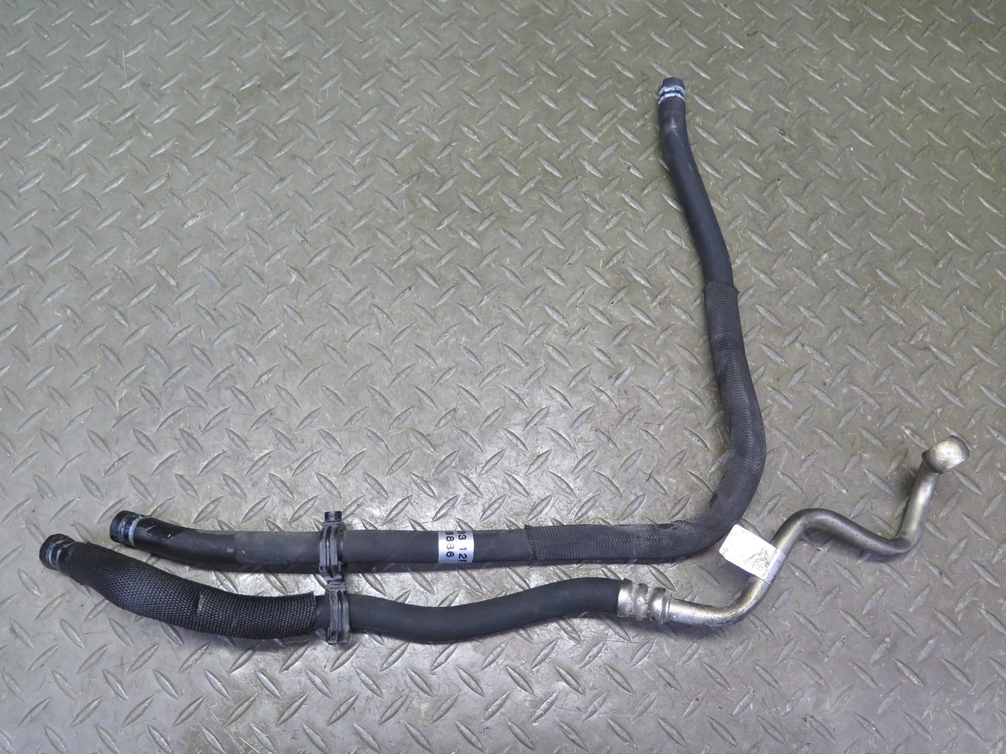2012 Maserati Granturismo M145 4.7L Power Steering Hose Pipe Line Set of 2