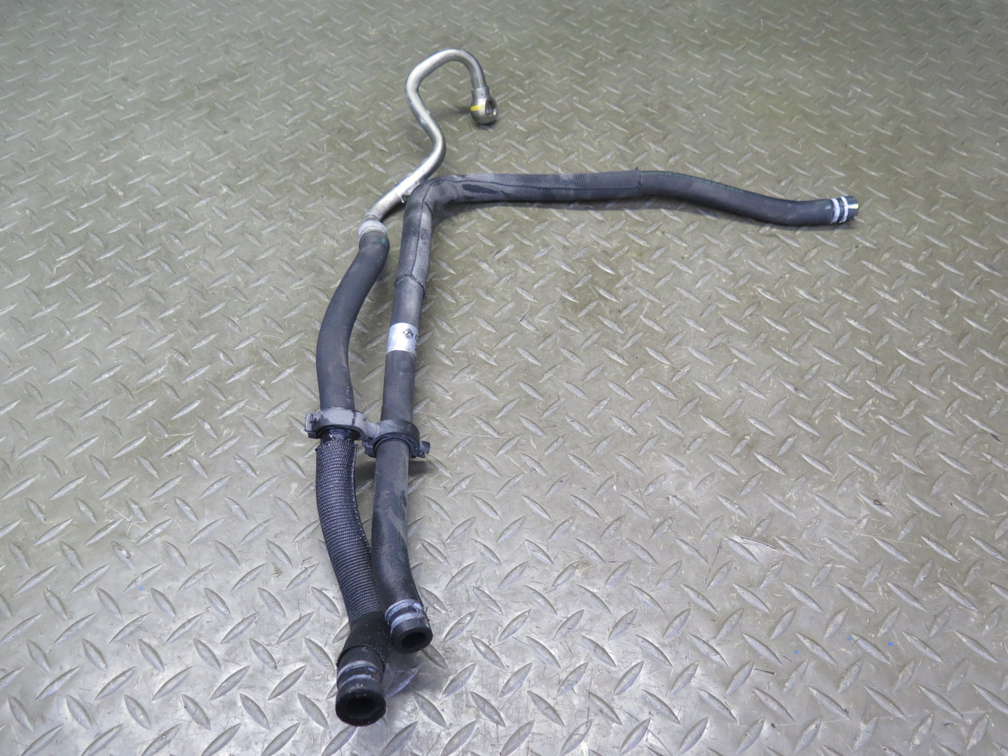 2012 Maserati Granturismo M145 4.7L Power Steering Hose Pipe Line Set of 2