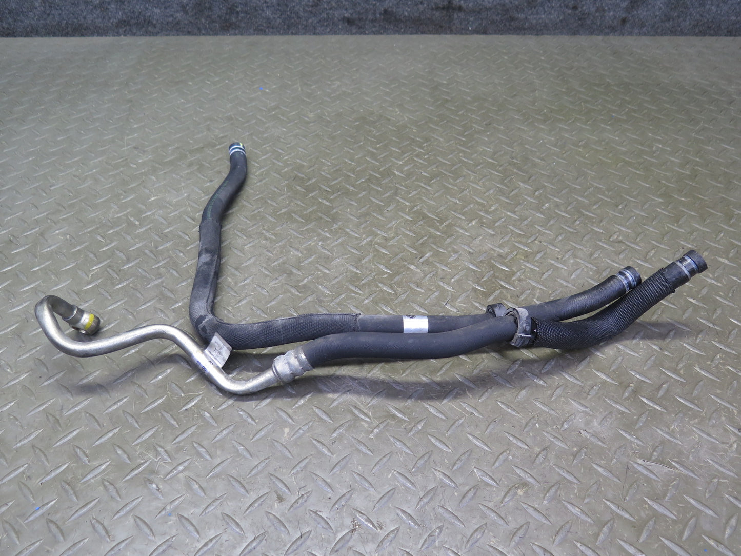 2012 Maserati Granturismo M145 4.7L Power Steering Hose Pipe Line Set of 2