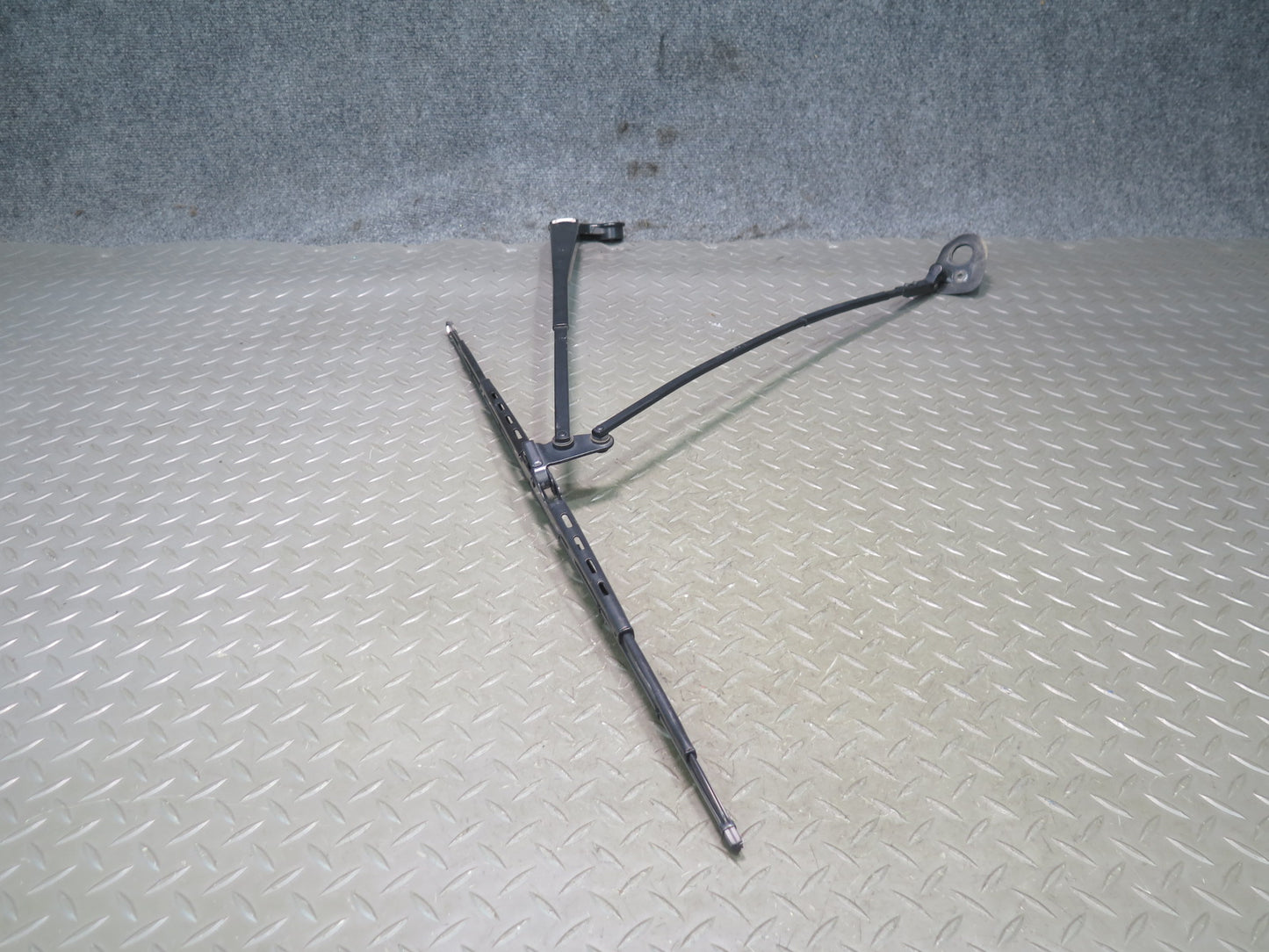 2008-2019 Maserati Granturismo M145 Front Left & Right Wiper Arm Set of 2