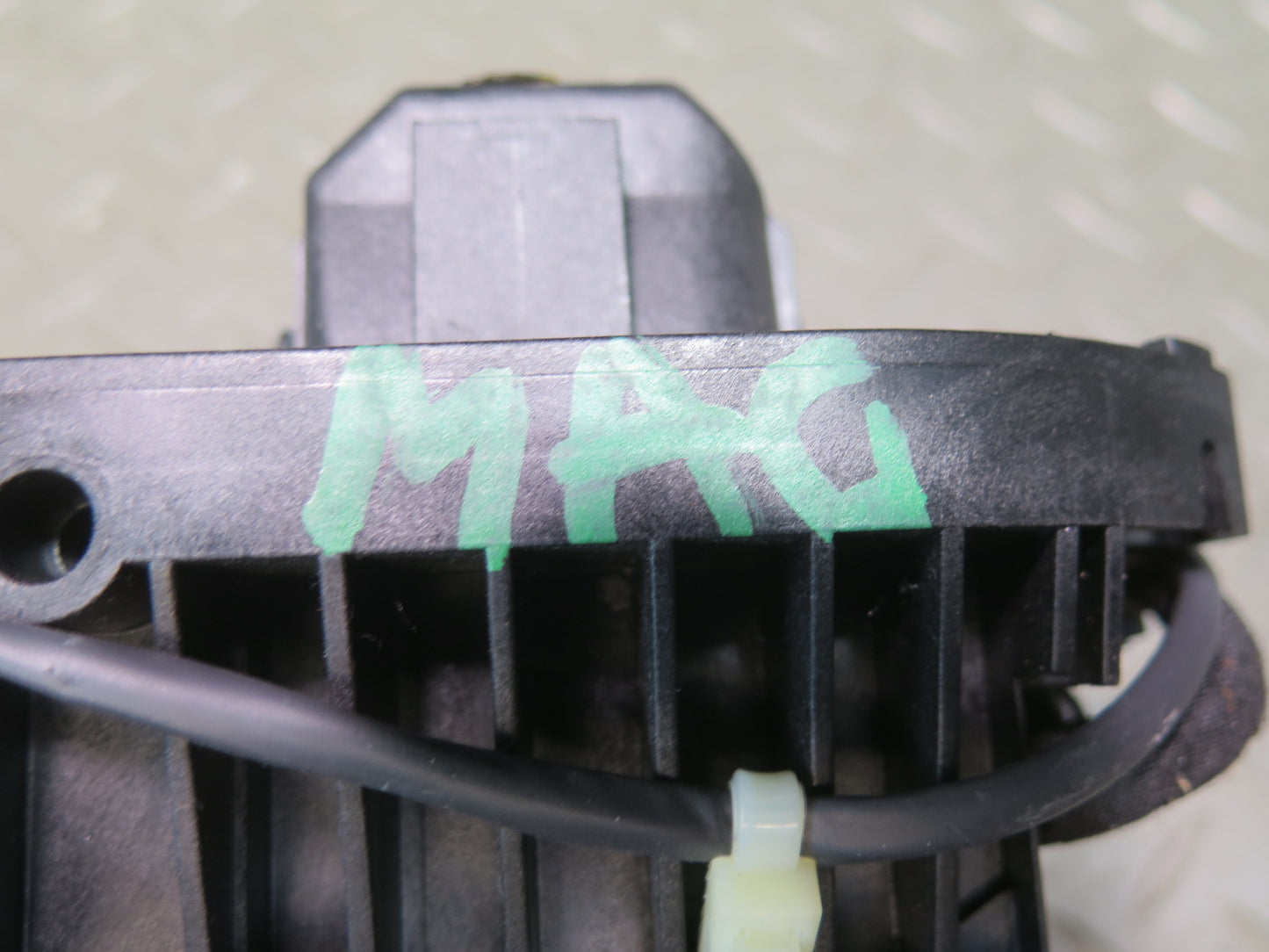 08-19 Maserati Granturismo M145 A/T Automatic Transmission Shifter Assembly