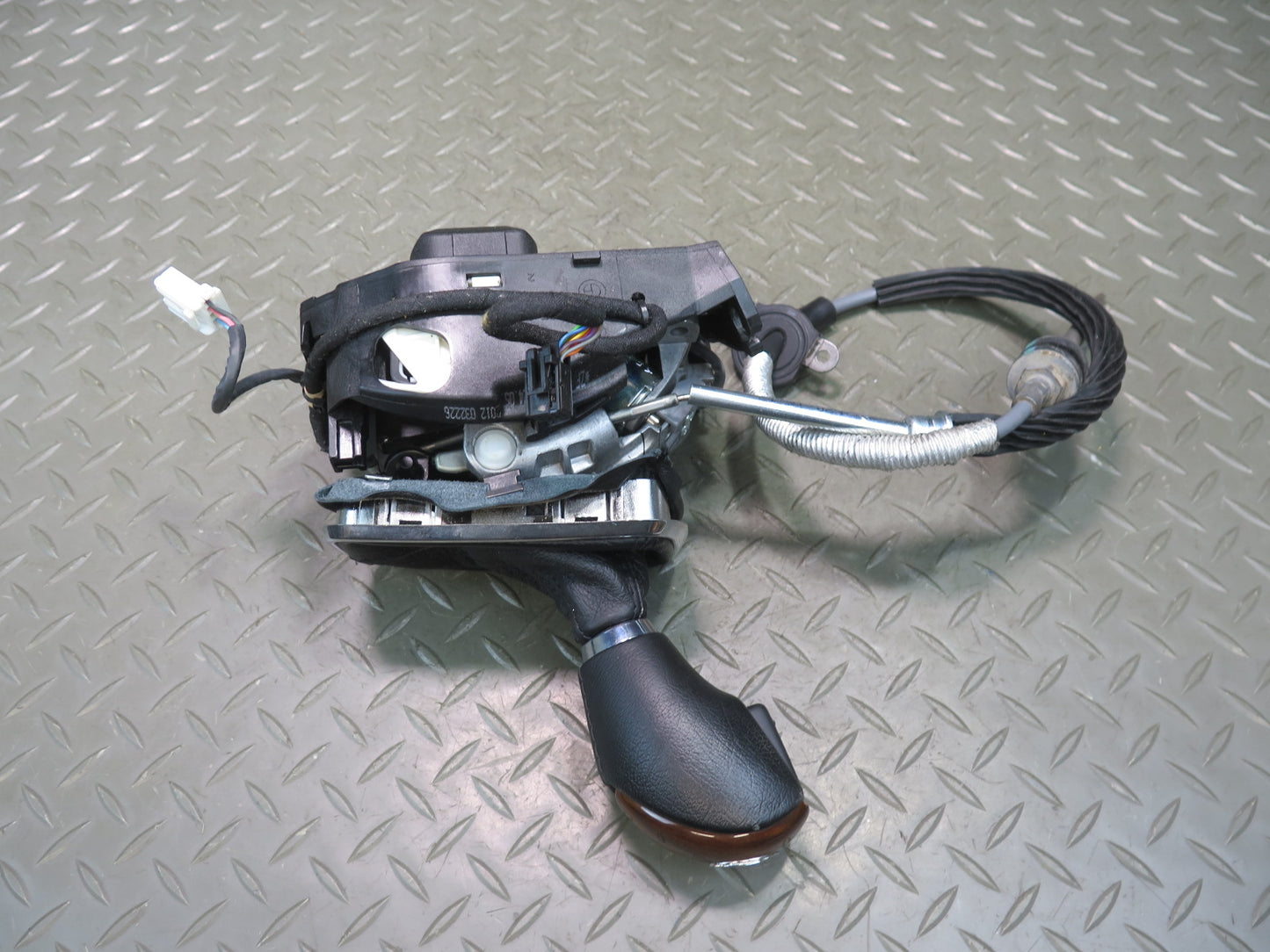 08-19 Maserati Granturismo M145 A/T Automatic Transmission Shifter Assembly