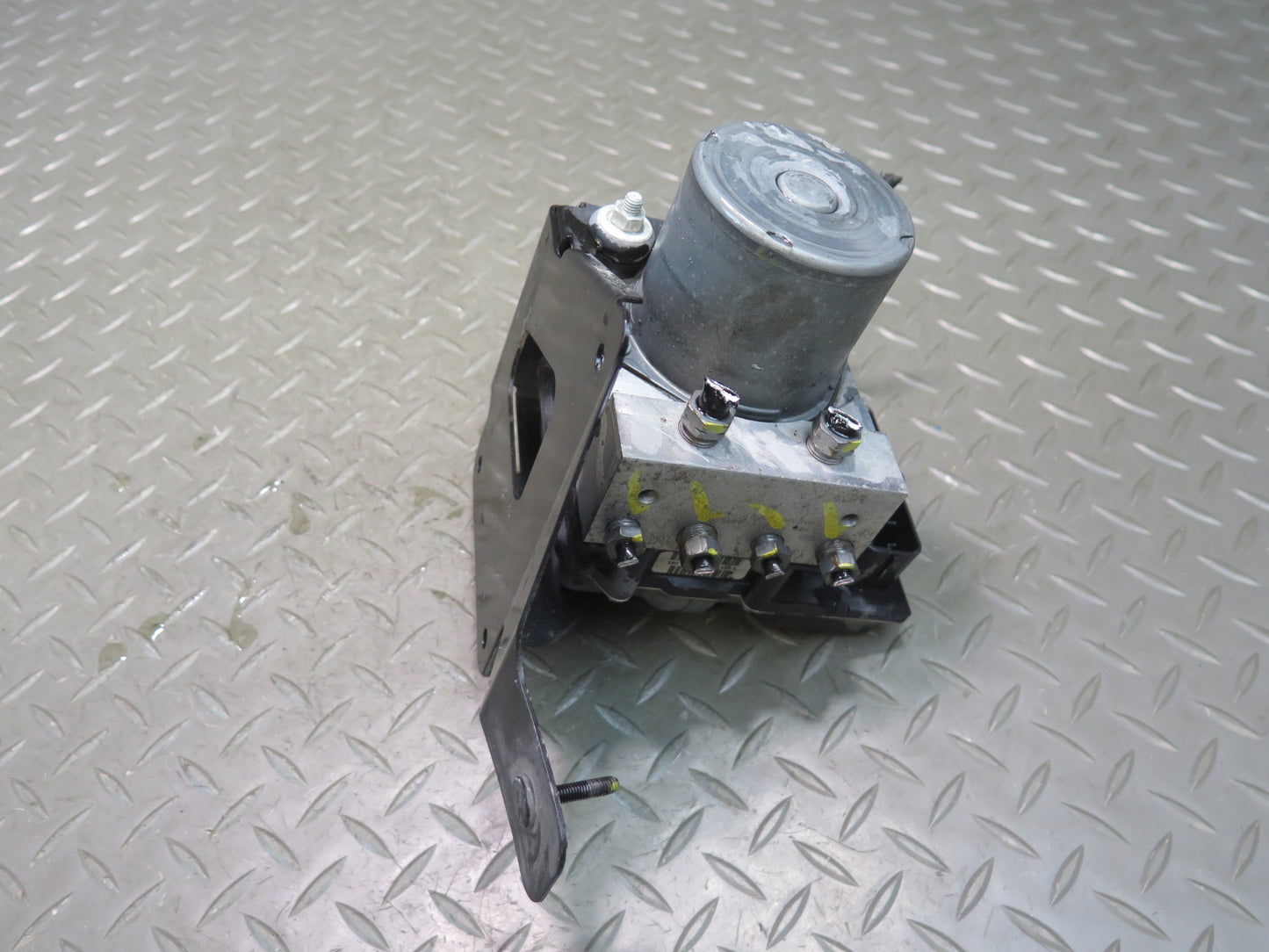 2012 Maserati Granturismo M145 Anti Lock Brake ABS Pump Module