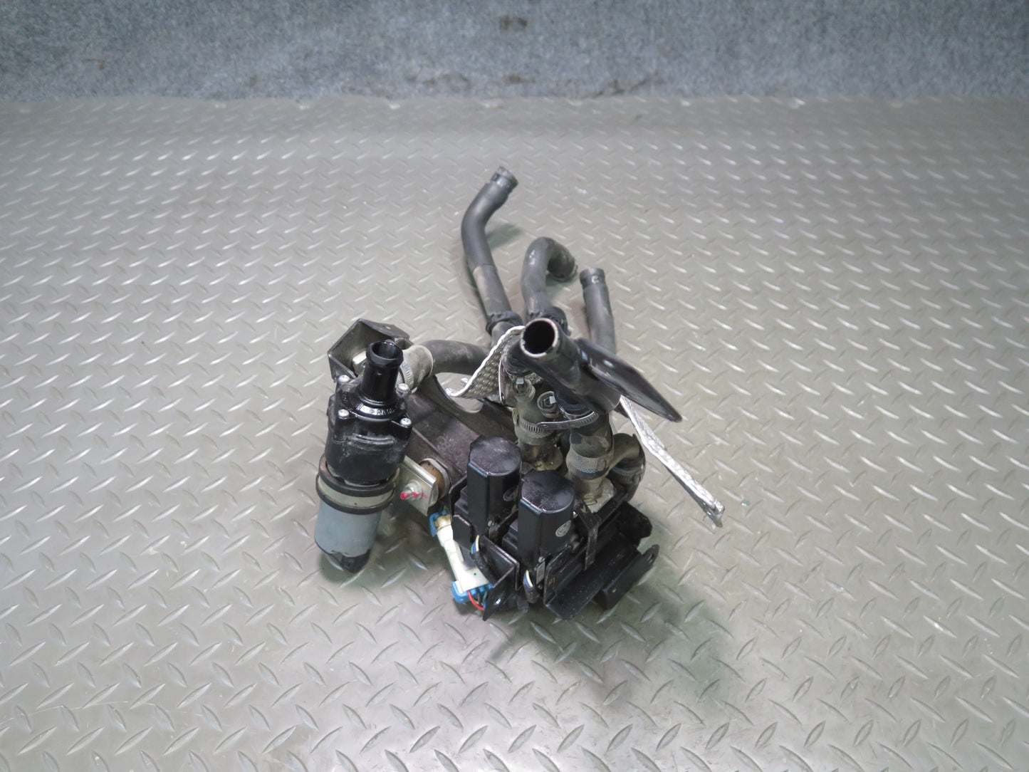 2009-2019 Maserati Granturismo M145 4.7L Heater Control Valve w Pump