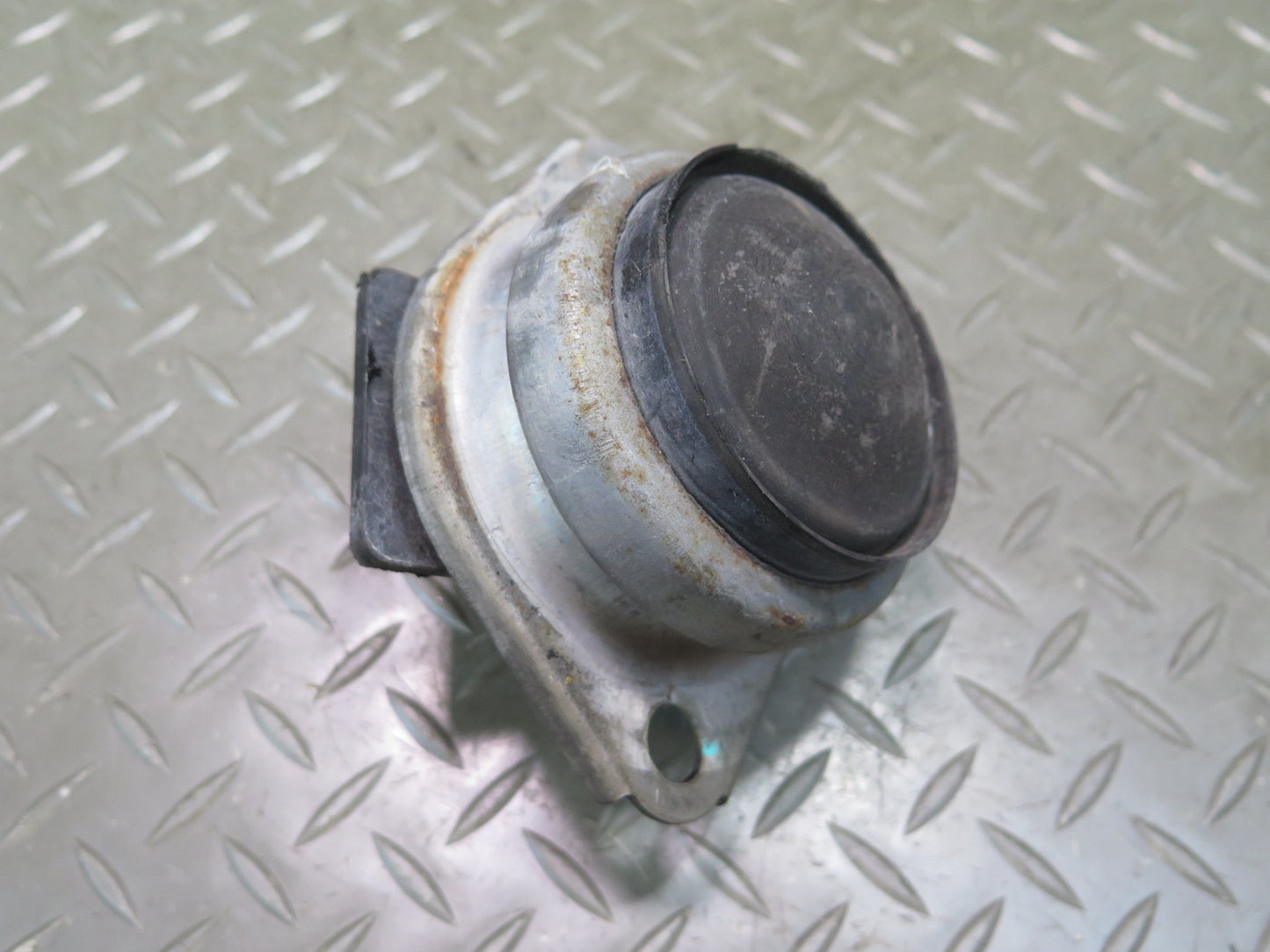 2009-2012 Maserati Granturismo S M145 Left & Right Engine Motor Mount