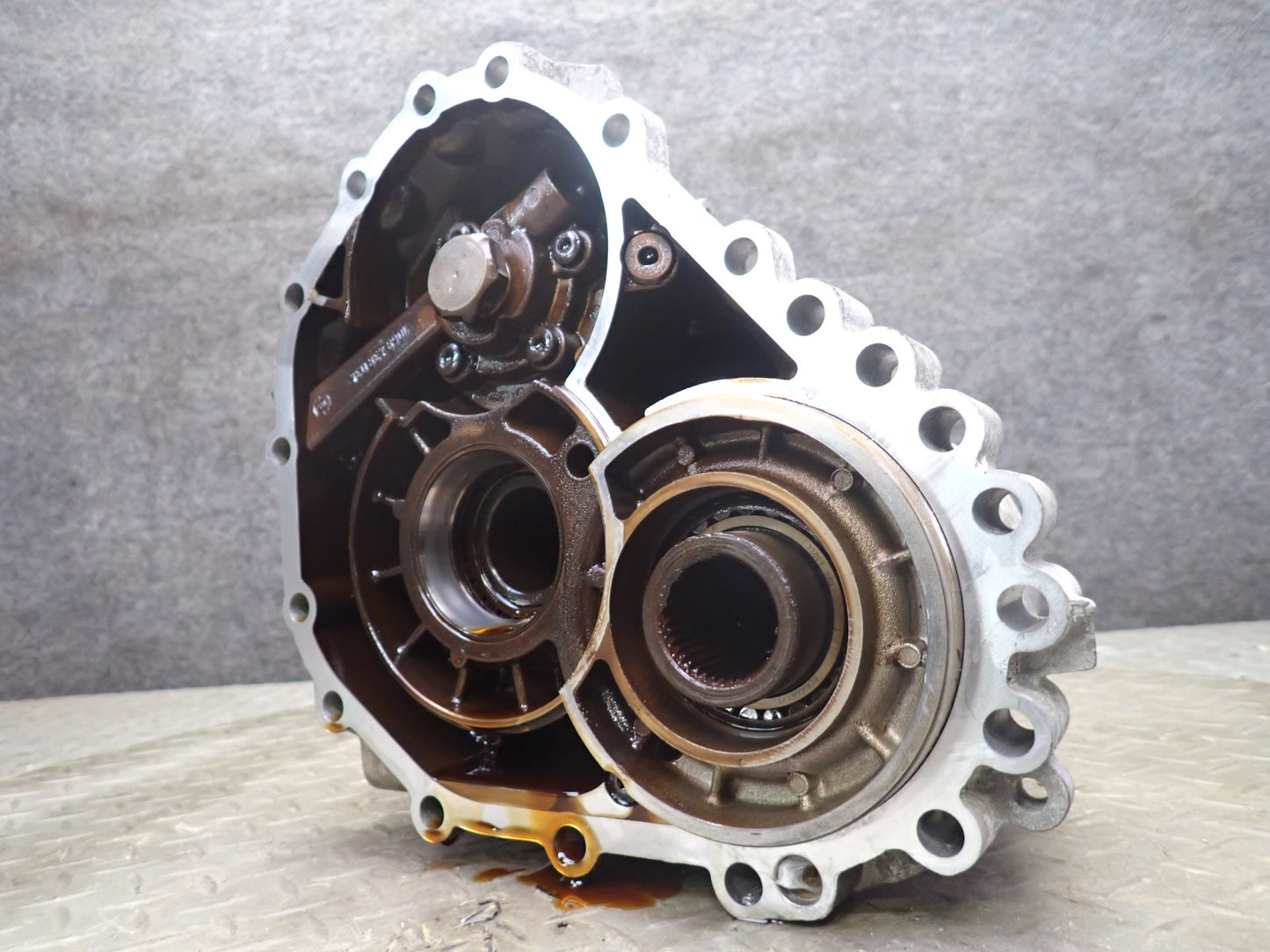 2006-2012 Bentley Flying Spur Automatic Transmission Transfer Case Box