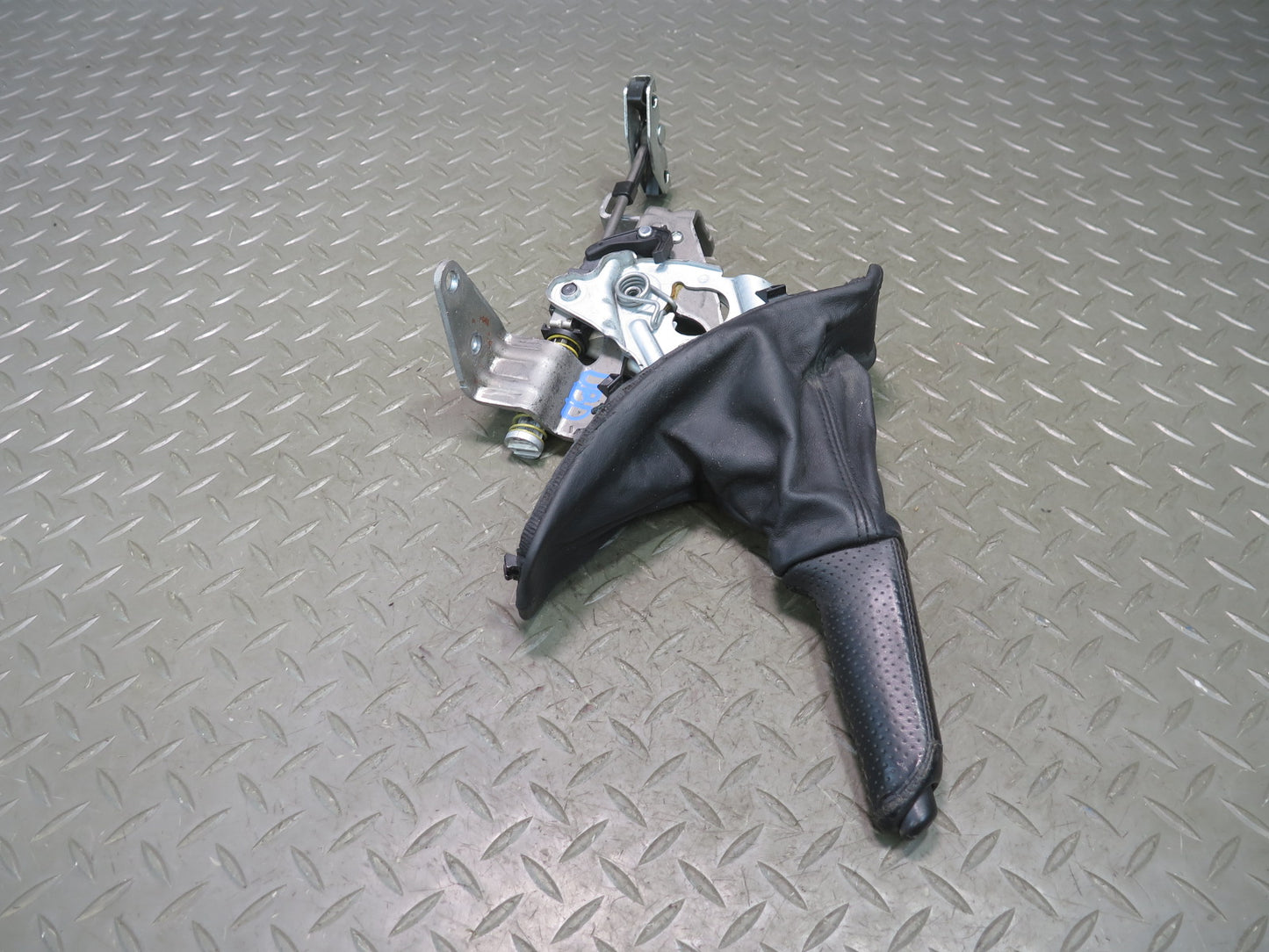 07-13 BMW E92 335I 335XI Emergency Parking Hand Brake Handle w Boot Black OEM