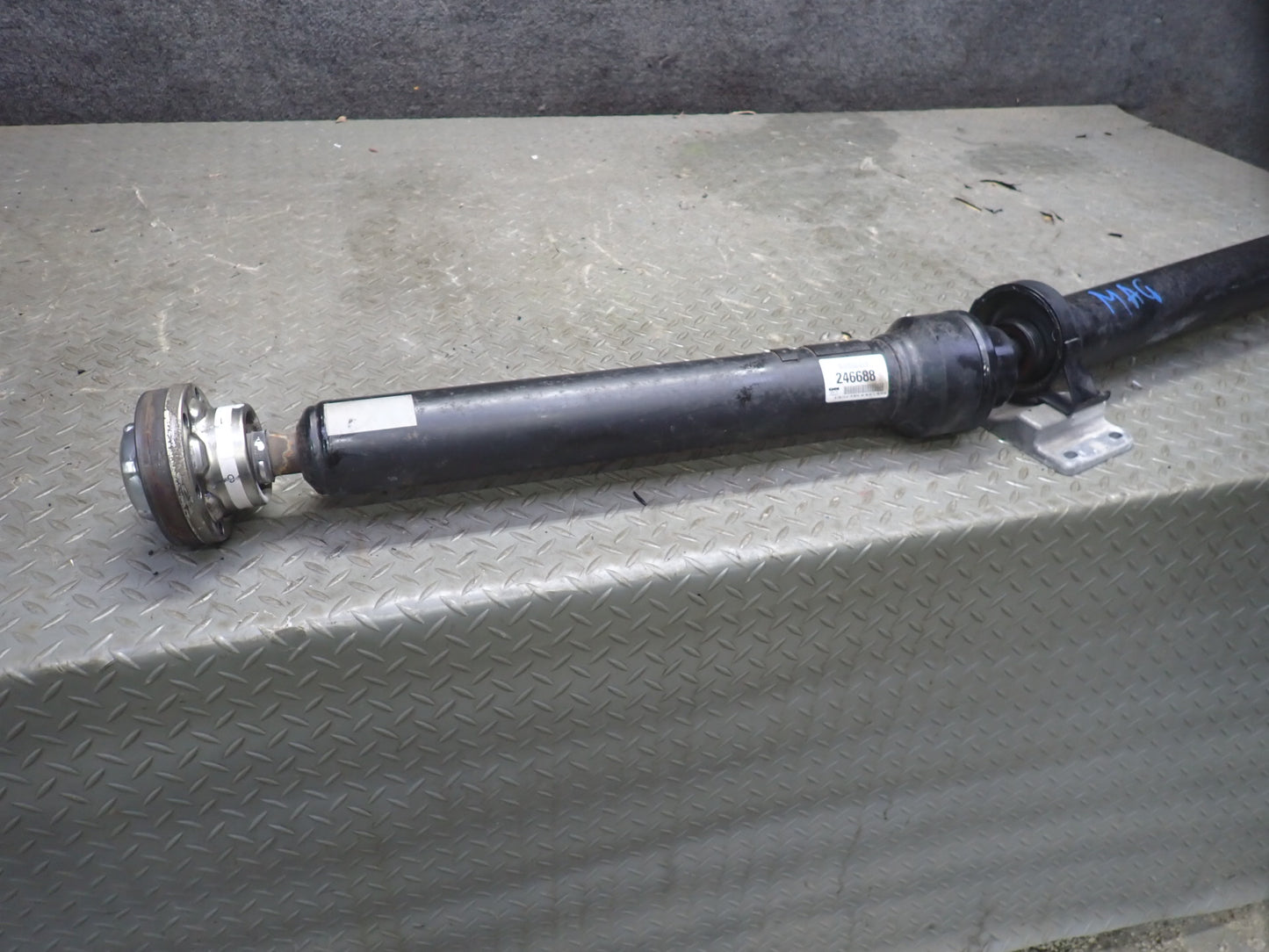 2008-2019 Maserati Granturismo M145 RWD Rear Drive Shaft Driveshaft 246688