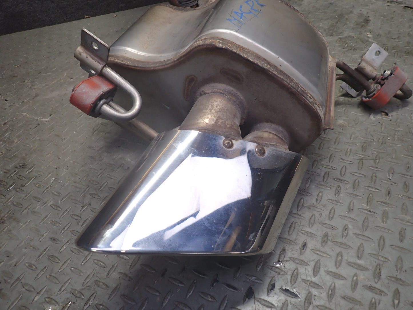 2009-2019 Maserati Granturismo M145 4.7L Rear Right Exhaust Muffler Pipe Tip