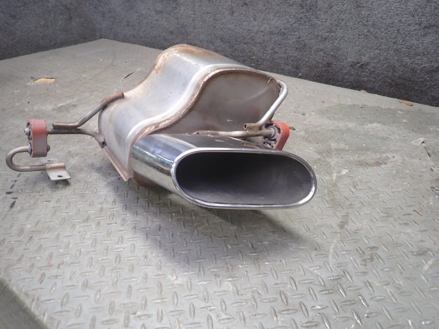 2009-2019 Maserati Granturismo M145 4.7L Rear Right Exhaust Muffler Pipe Tip