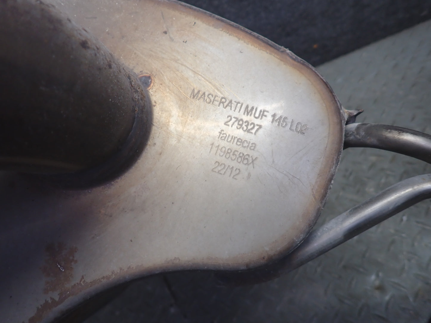 2009-2019 Maserati Granturismo M145 4.7L Rear Left Exhaust Muffler Pipe Tip