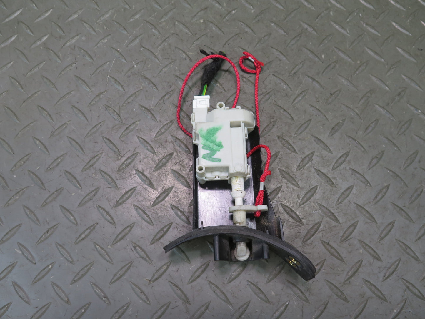 2008-2019 Maserati Granturismo M145 Fuel Tank Filler Actuator Motor