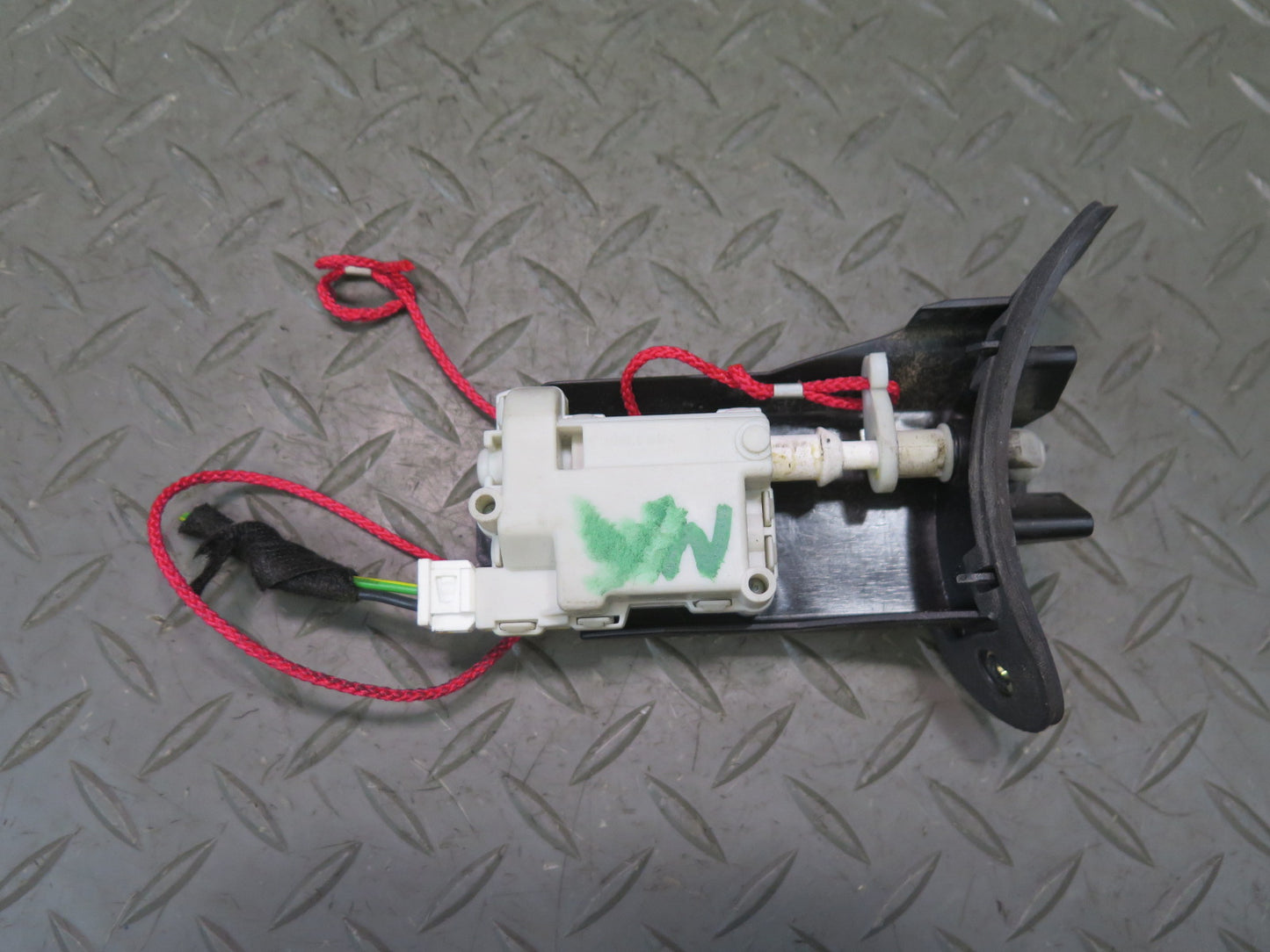 2008-2019 Maserati Granturismo M145 Fuel Tank Filler Actuator Motor