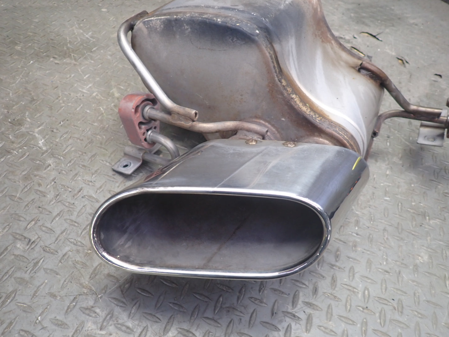 2009-2019 Maserati Granturismo M145 4.7L Rear Left Exhaust Muffler Pipe Tip