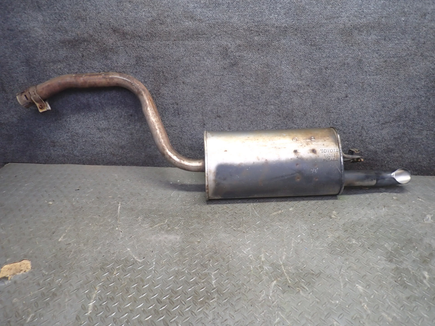 98-00 Lexus UCF20L LS400 Set of 2 Rear Left & Right Exhaust Muffler OEM