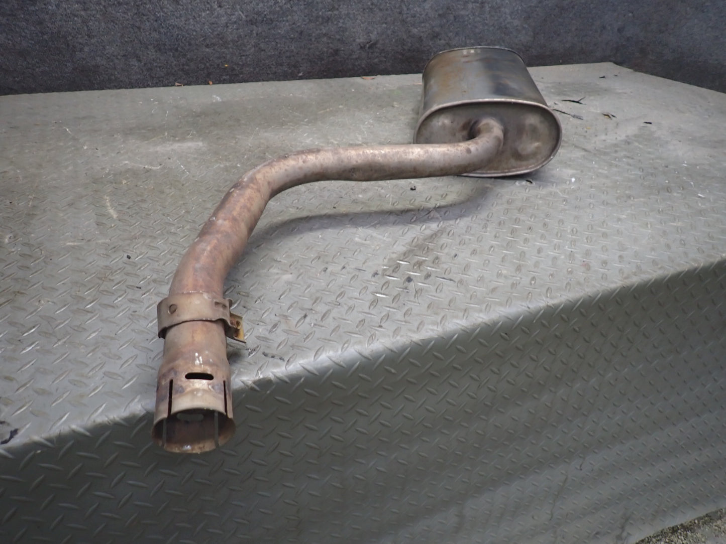 98-00 Lexus UCF20L LS400 Set of 2 Rear Left & Right Exhaust Muffler OEM