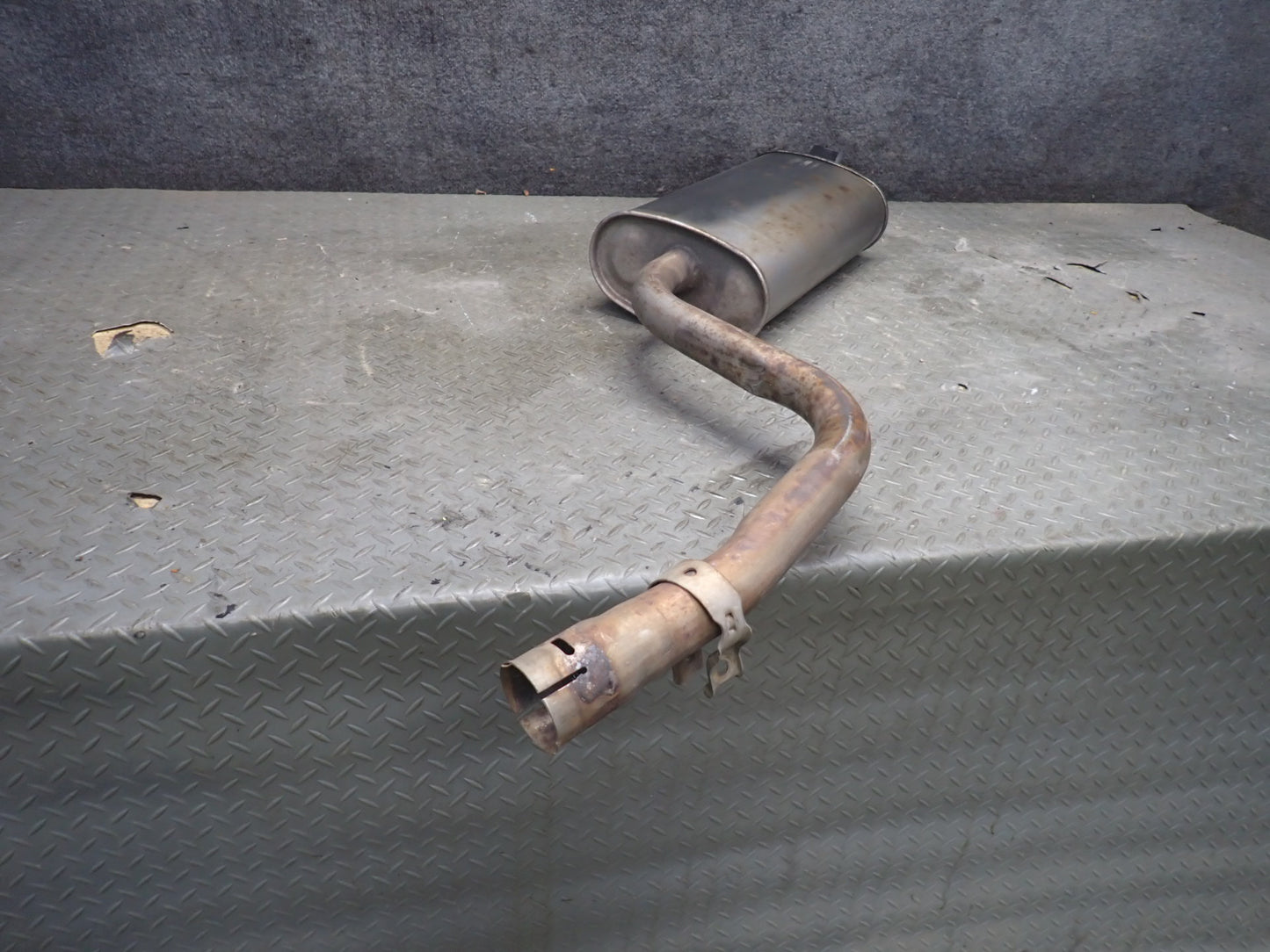 98-00 Lexus UCF20L LS400 Set of 2 Rear Left & Right Exhaust Muffler OEM