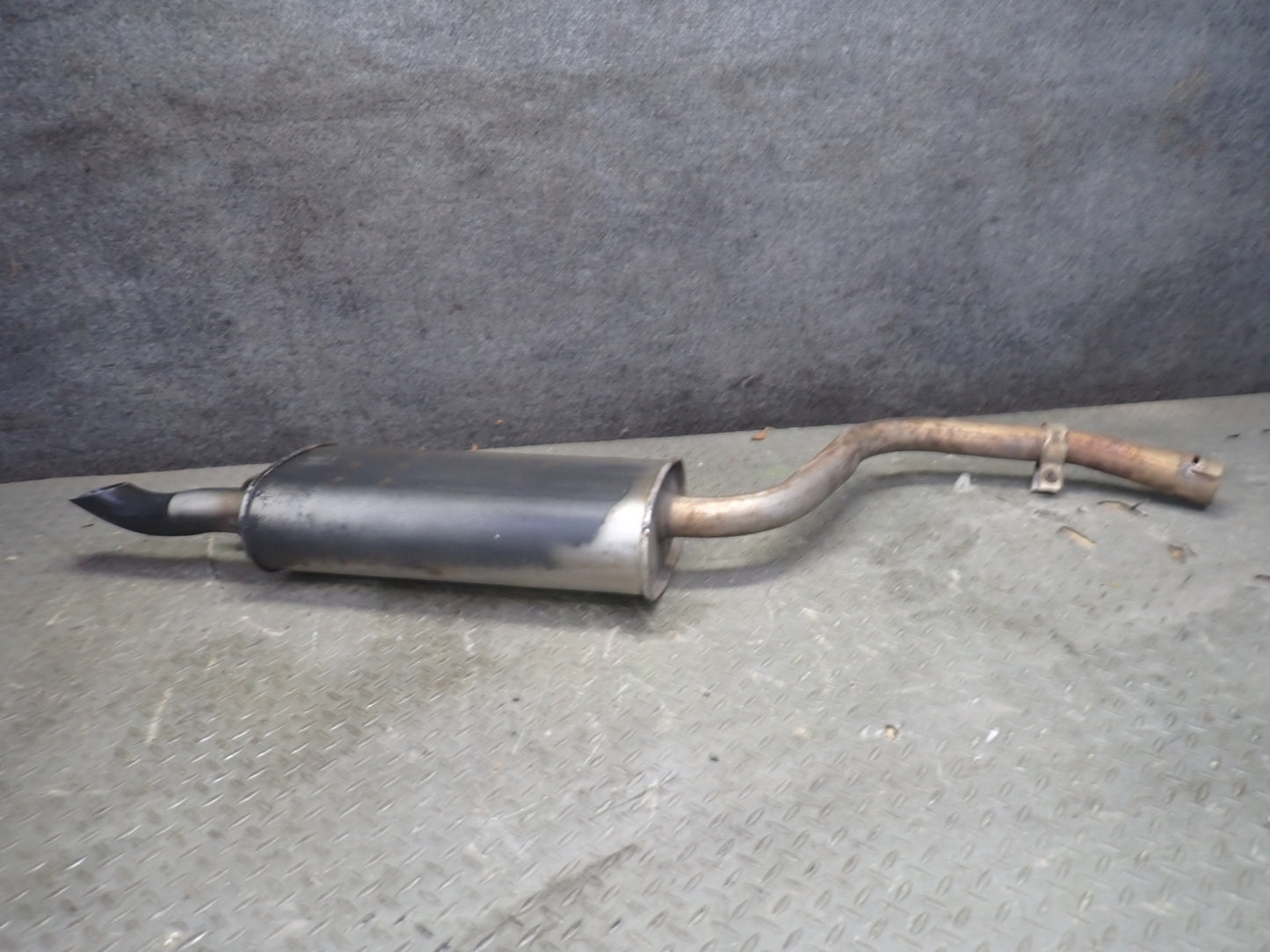 98-00 Lexus UCF20L LS400 Set of 2 Rear Left & Right Exhaust Muffler OEM
