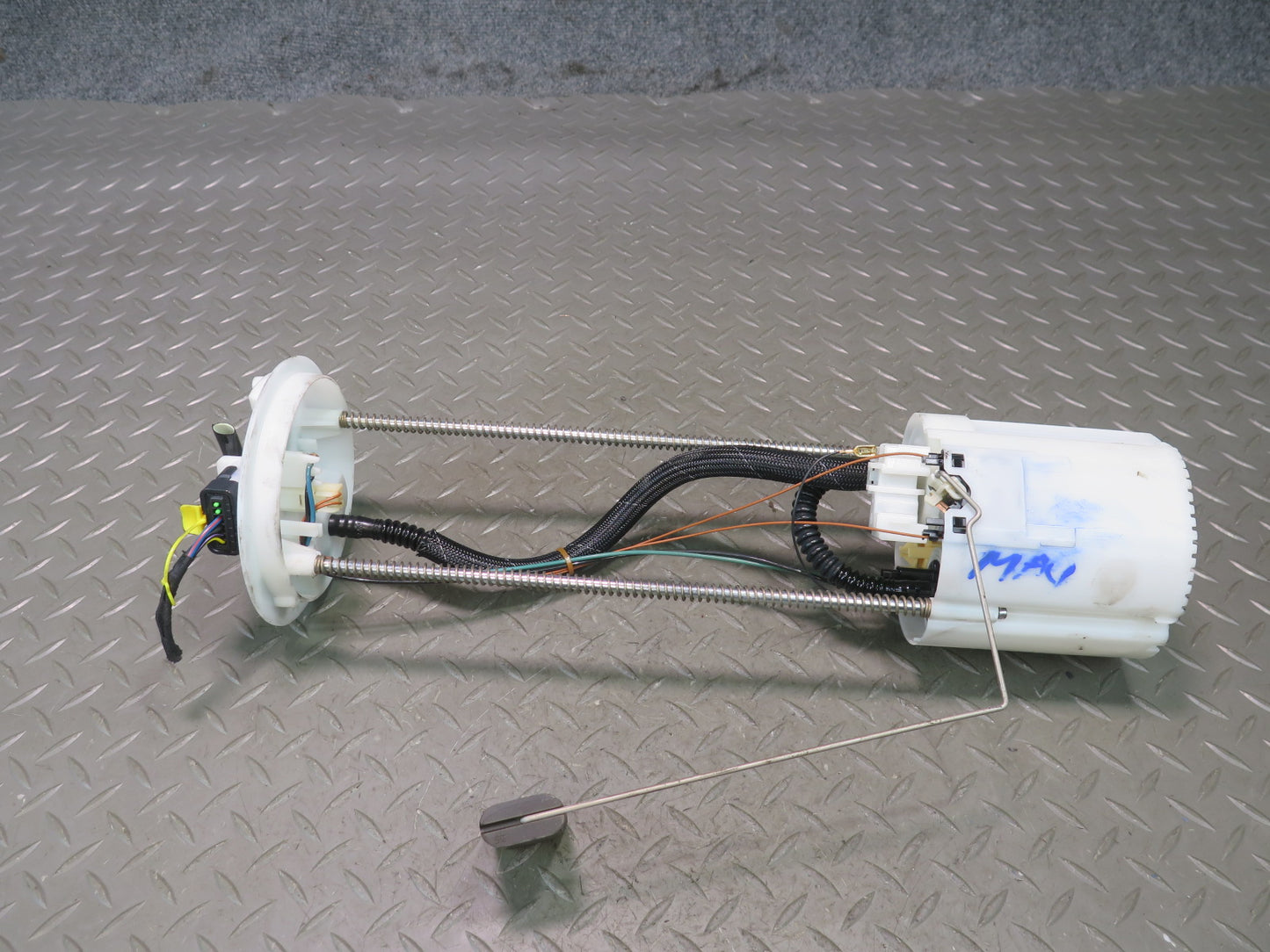 2008-2019 Maserati Granturismo M145 Fuel Pump Level Sensor Assembly 0580314143