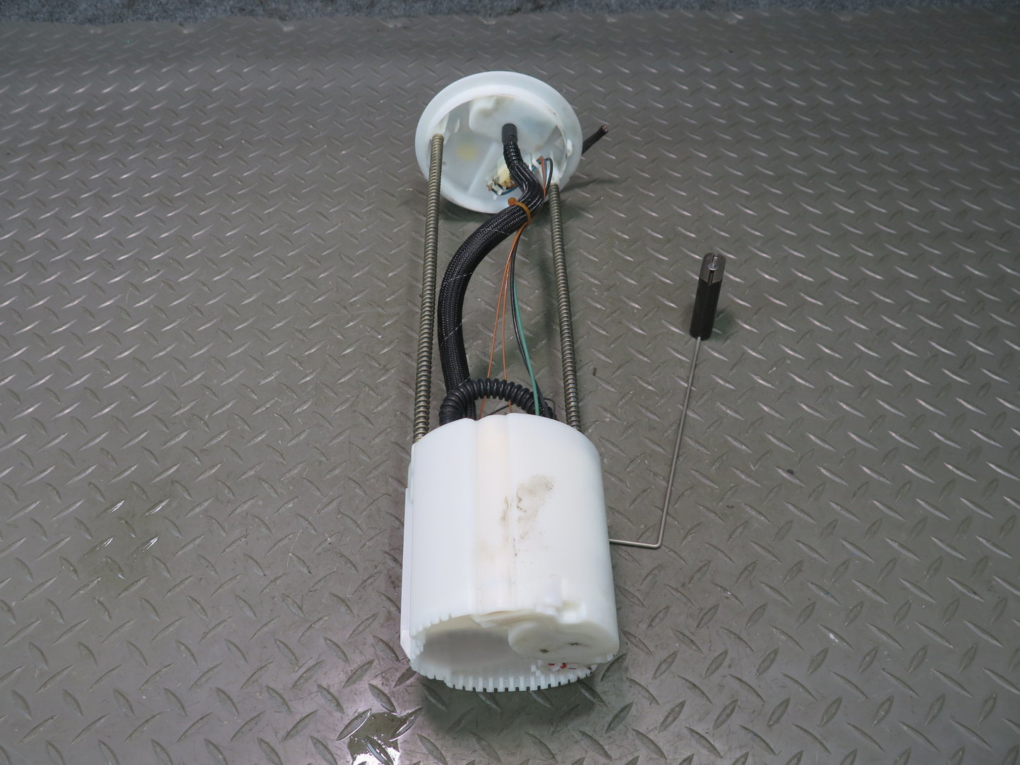 2008-2019 Maserati Granturismo M145 Fuel Pump Level Sensor Assembly 0580314143