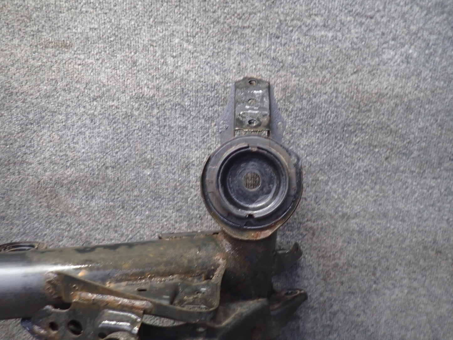 98-00 Lexus UCF20 LS400 RWD Rear Suspension Crossmember Sub Frame Subframe OEM