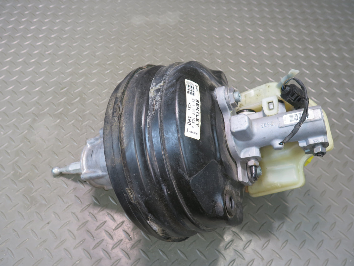 2006-2012 Bentley Flying Spur Brake Booster W/ Master Cylinder & Reservoir