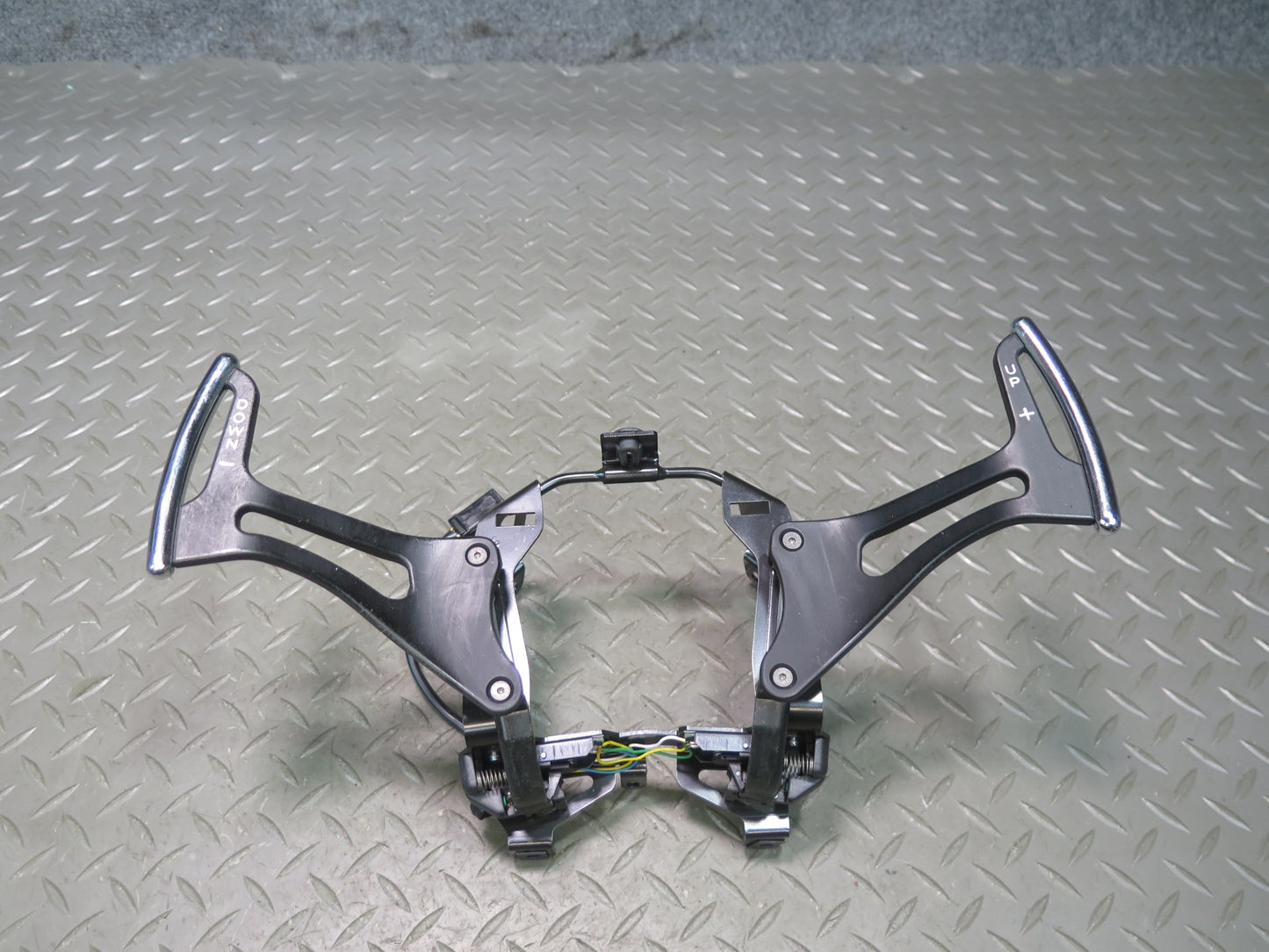 2008-2019 Maserati Granturismo M145 Steering Paddle Shifter Shifters