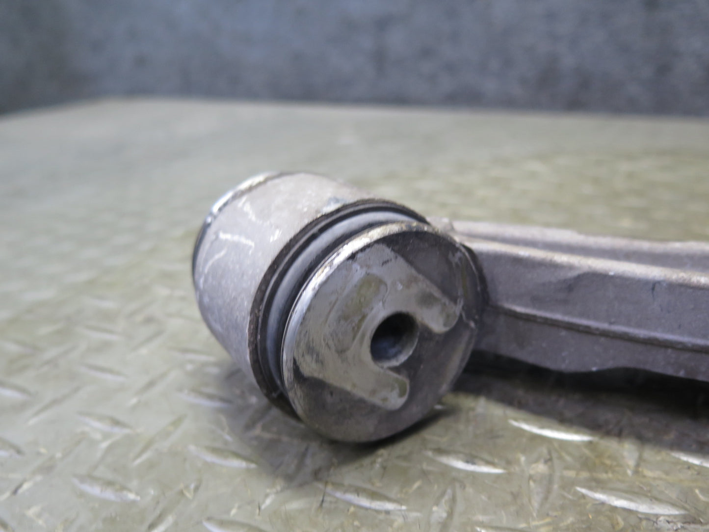 2008-2019 Maserati Granturismo M145 Front Right Upper & Lower Control  Arm Set