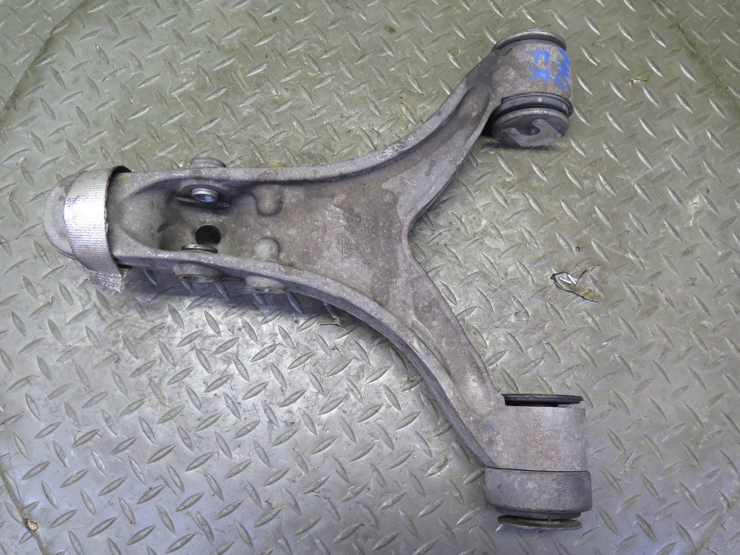 2008-2019 Maserati Granturismo M145 Front Right Upper & Lower Control  Arm Set